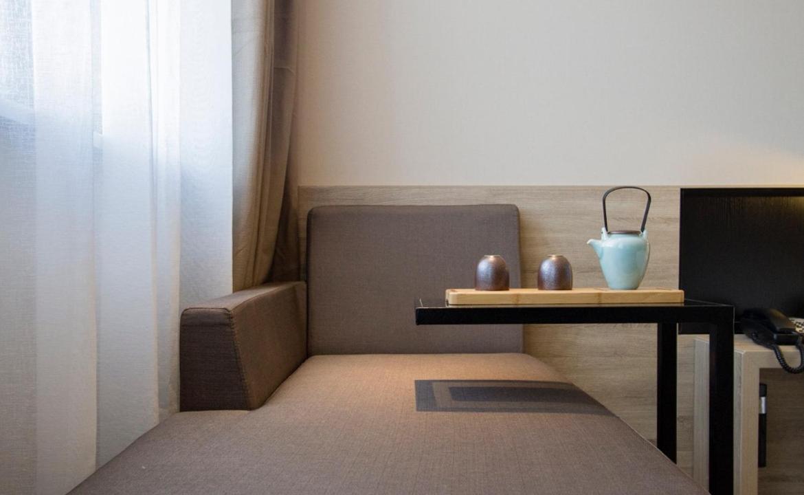 Elegant Double Room photo 2