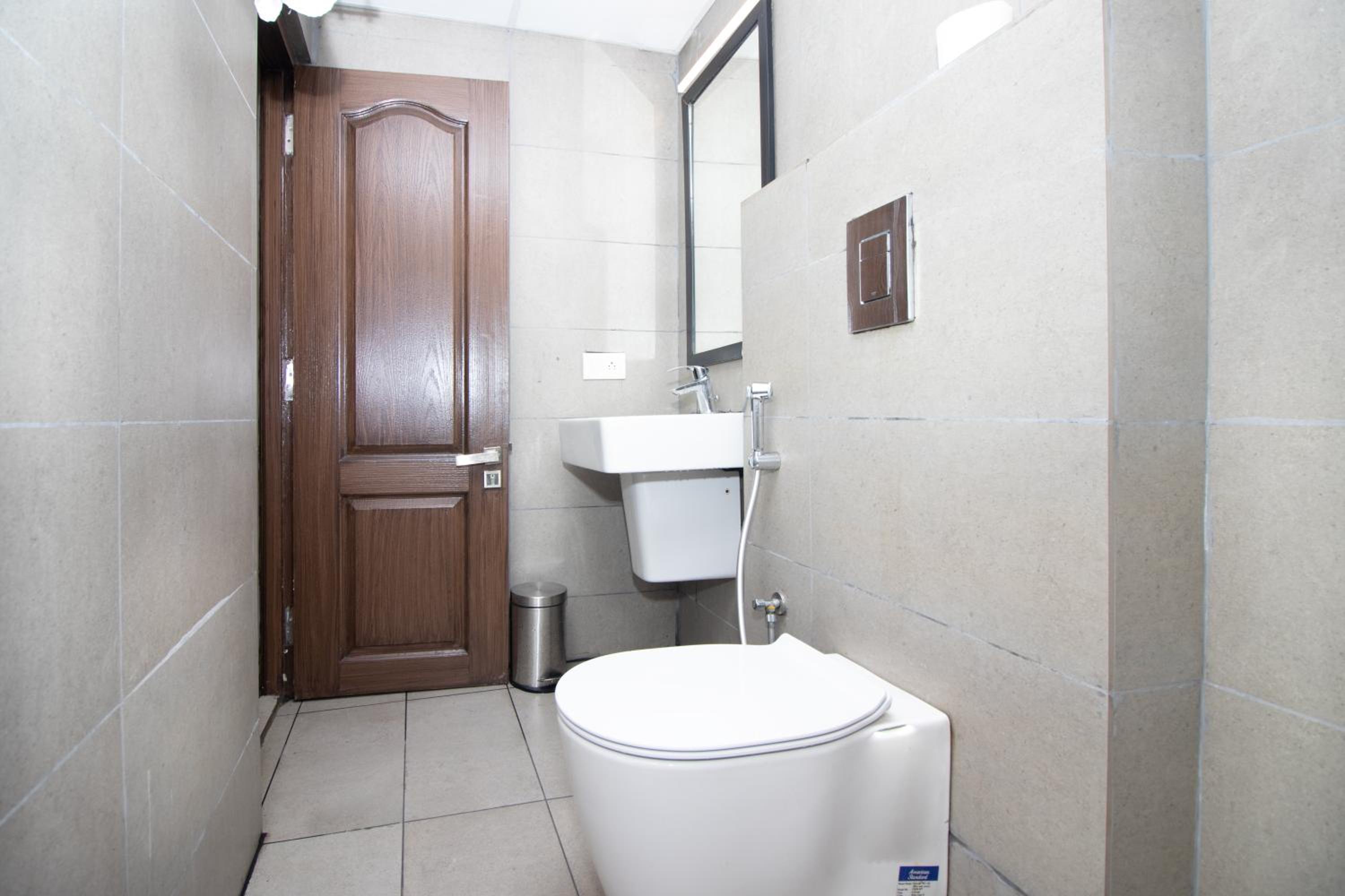 Economy Double Room - Photo 6