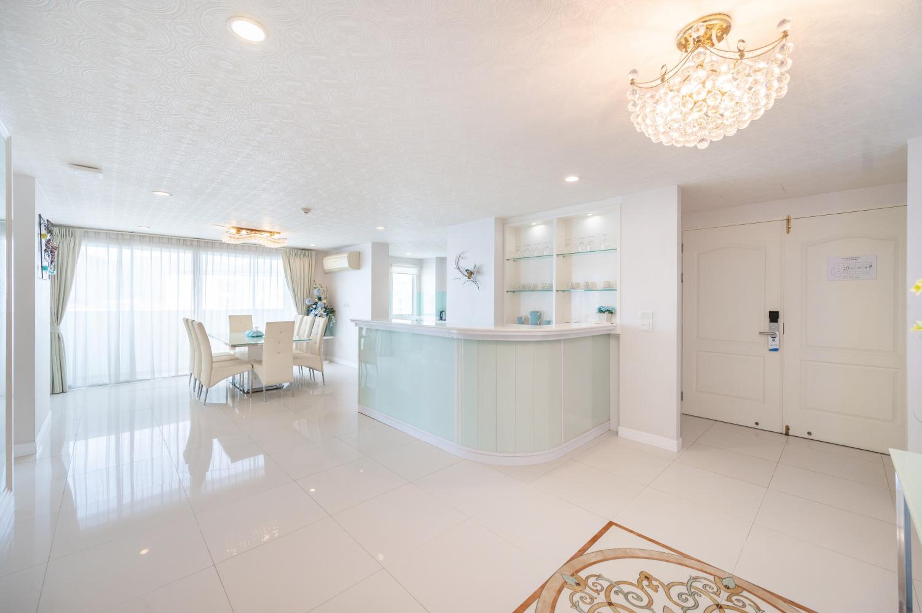 Penthouse Apartment photo 3