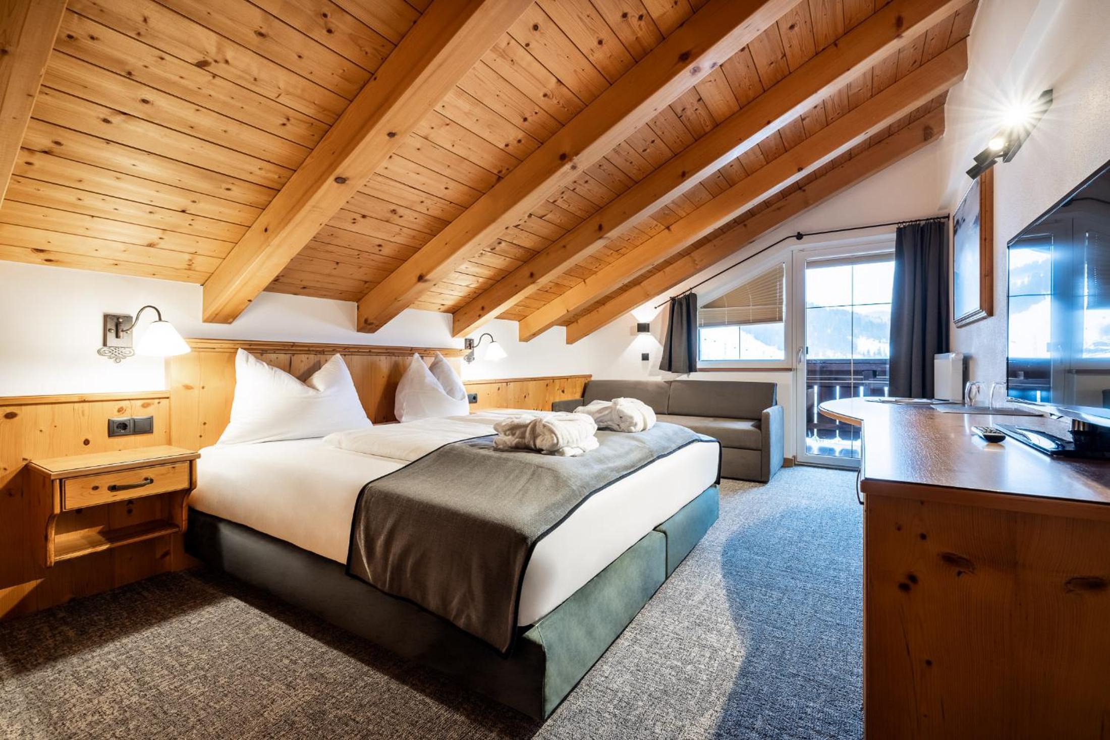 Large Double Room