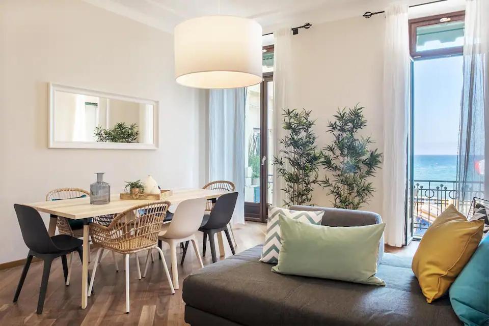 Apartment With Sea View