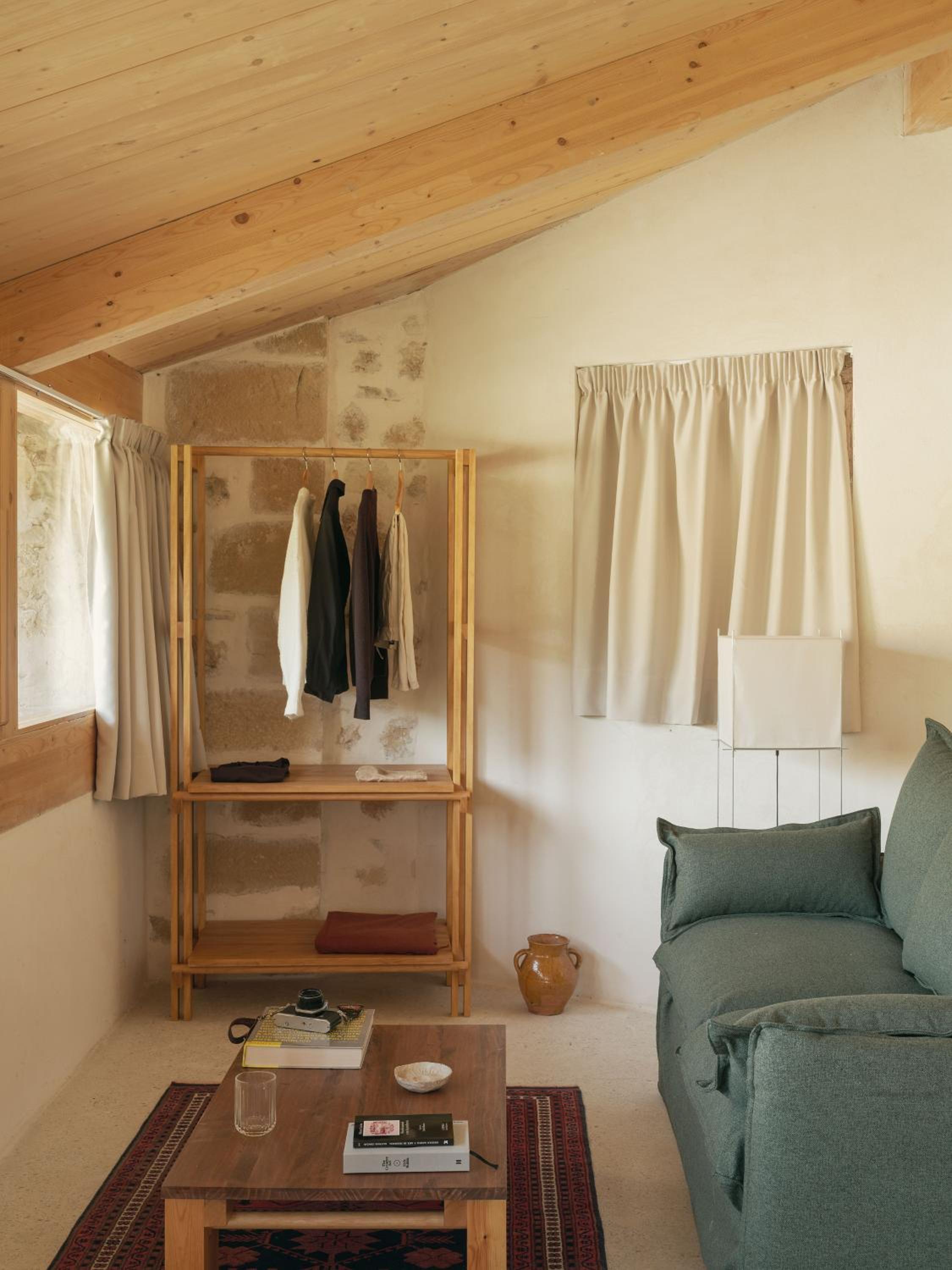 Apartment with Mountain View photo 3