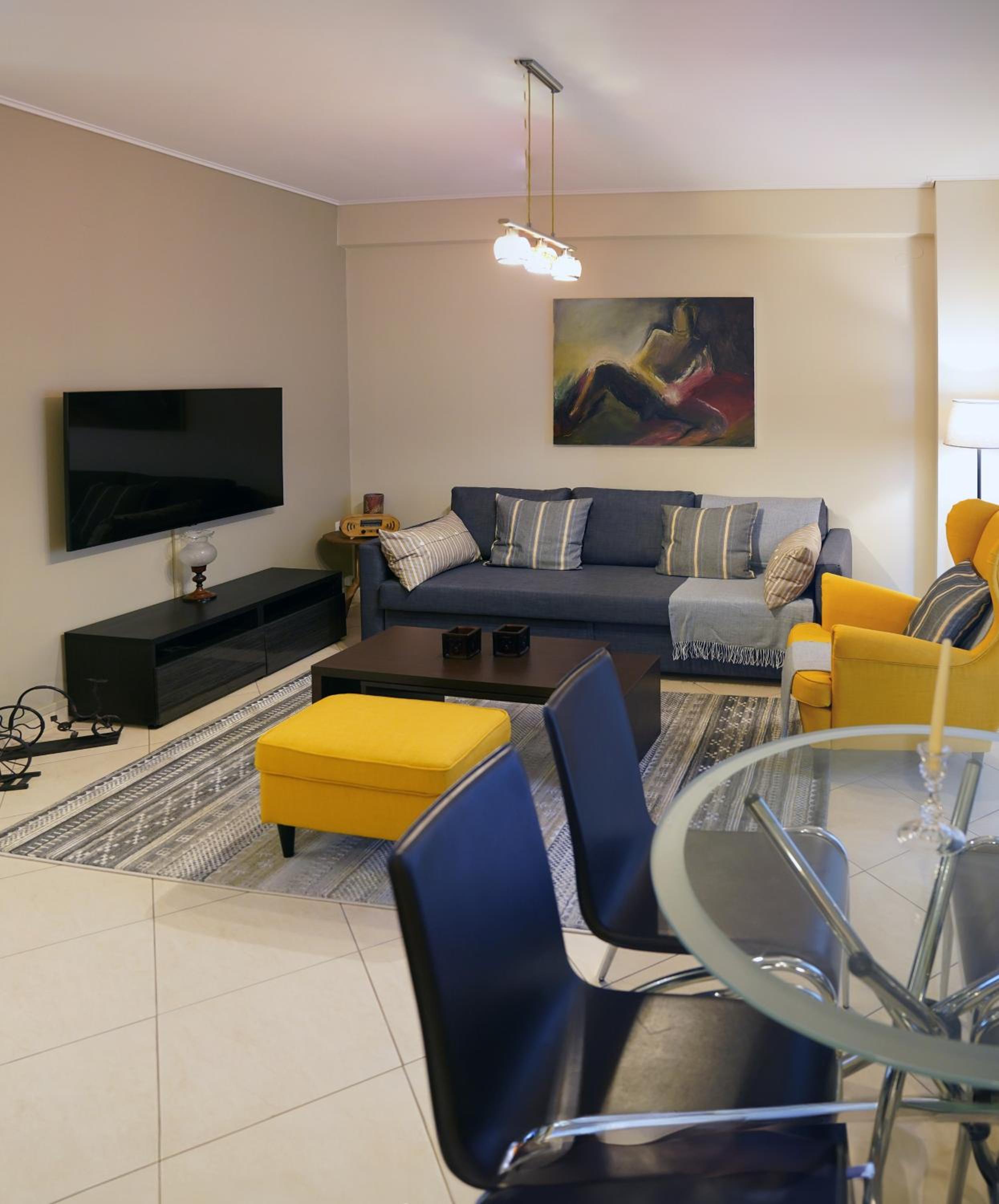 One-Bedroom Apartment