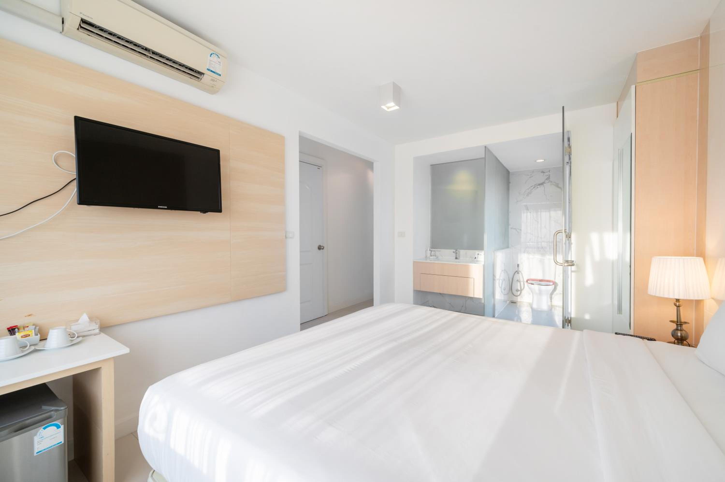 Budget Double Room — the supplier's photographs — photo 3