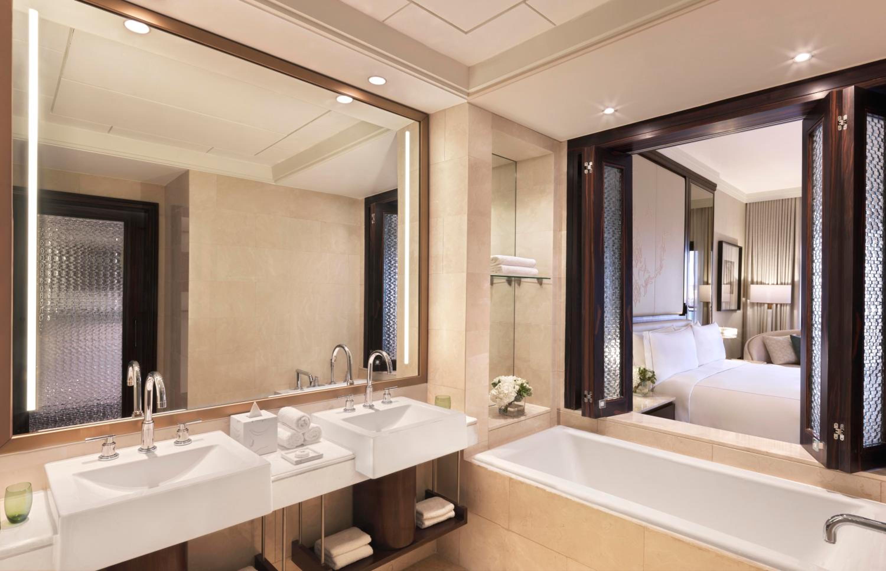 Superior Deluxe King Room