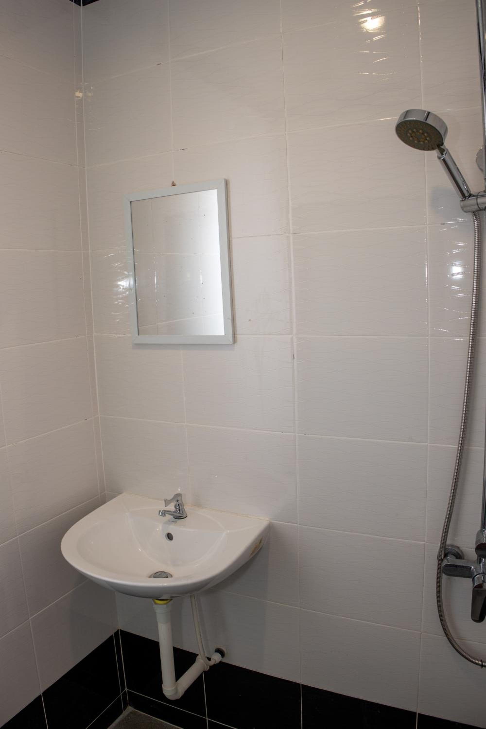 Deluxe Triple Room - Photo 16