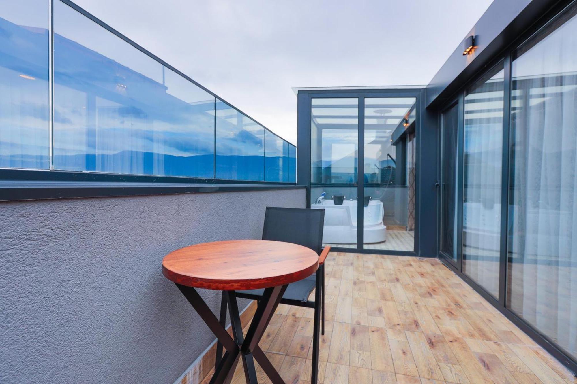 Junior Suite with Terrace photo 3