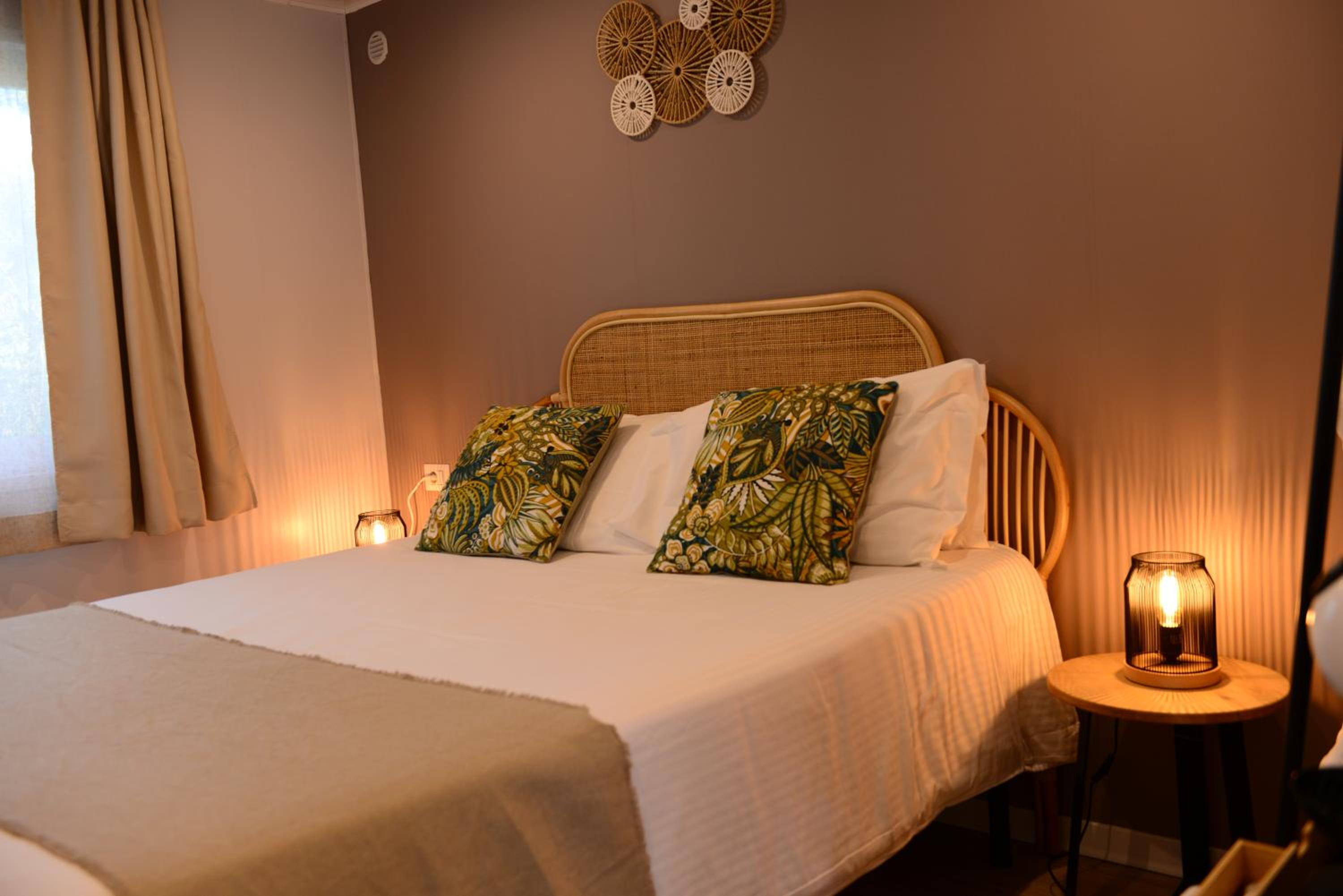 Queen Room with Spa Bath - Photo 8