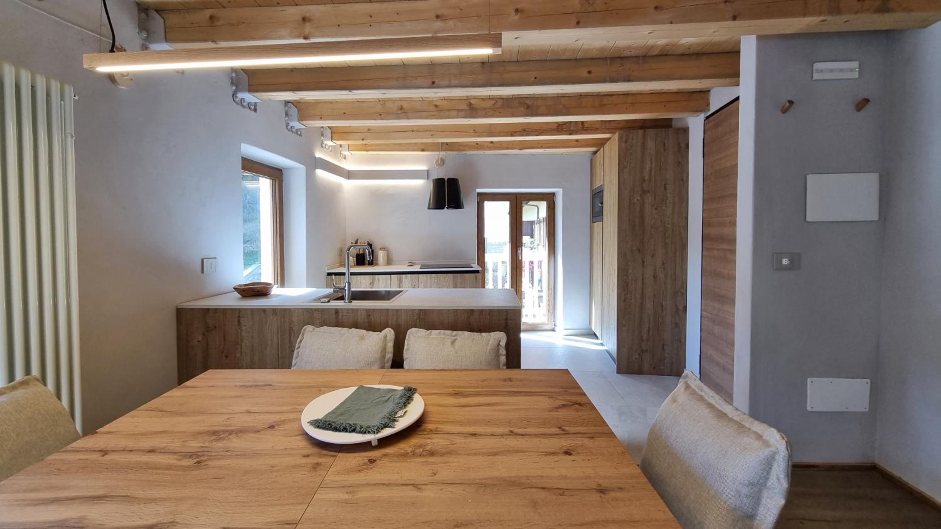 Apartment - Split Level photo 2