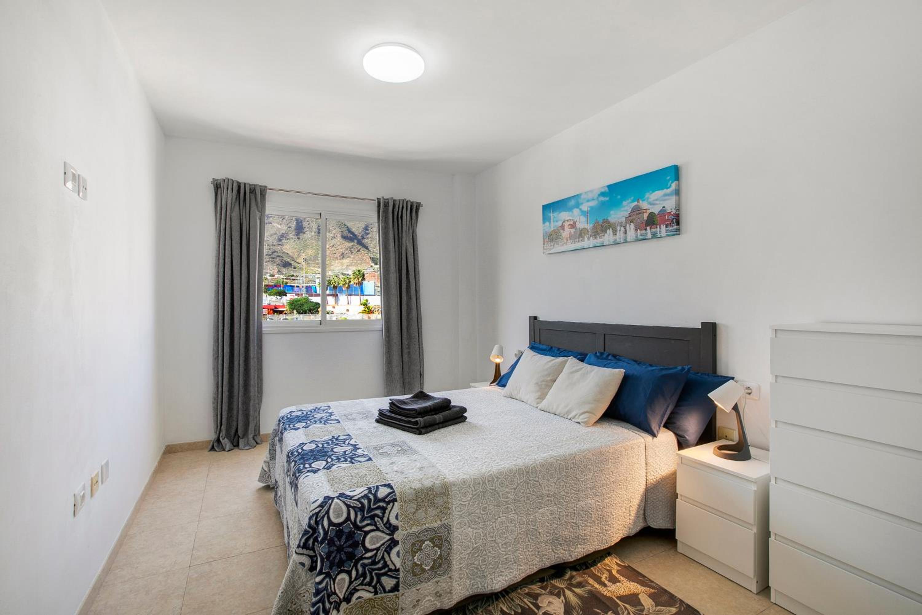 One-Bedroom House photo 2