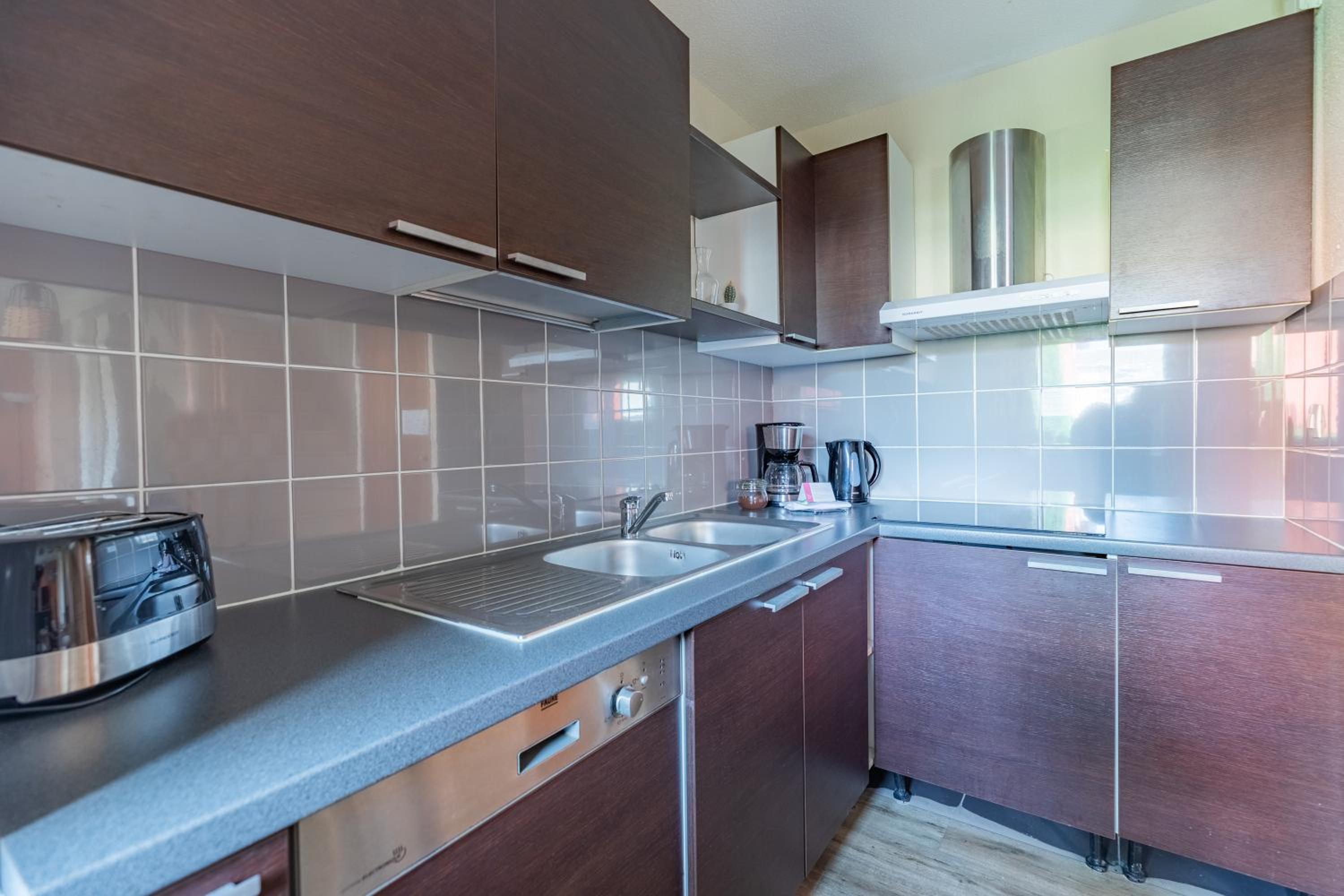 Two-Bedroom Apartment - Photo 9