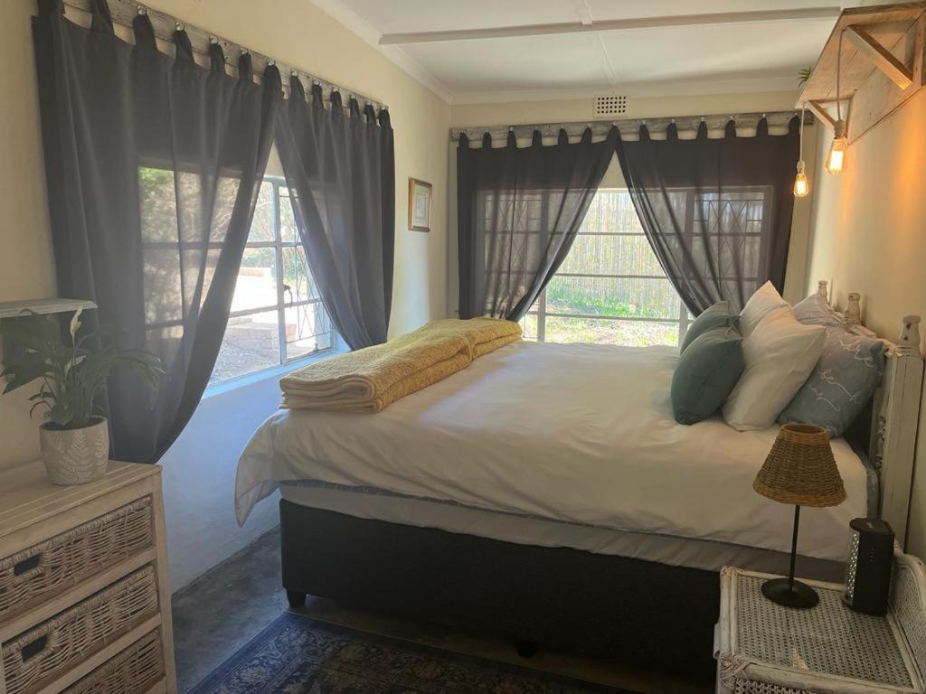 Double or Twin Room with Private Bathroom photo 1