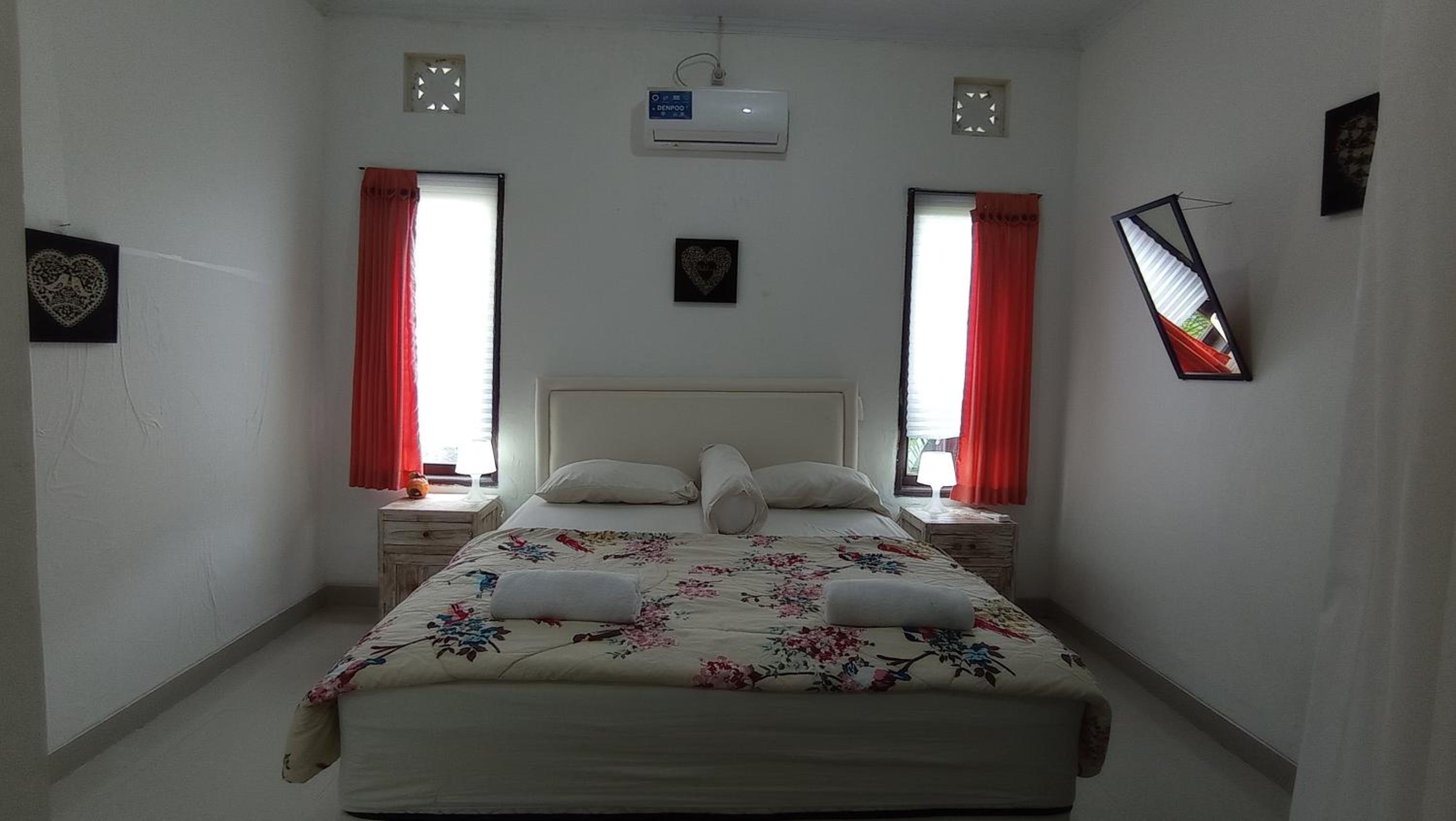 Double Room with Private Bathroom photo 1