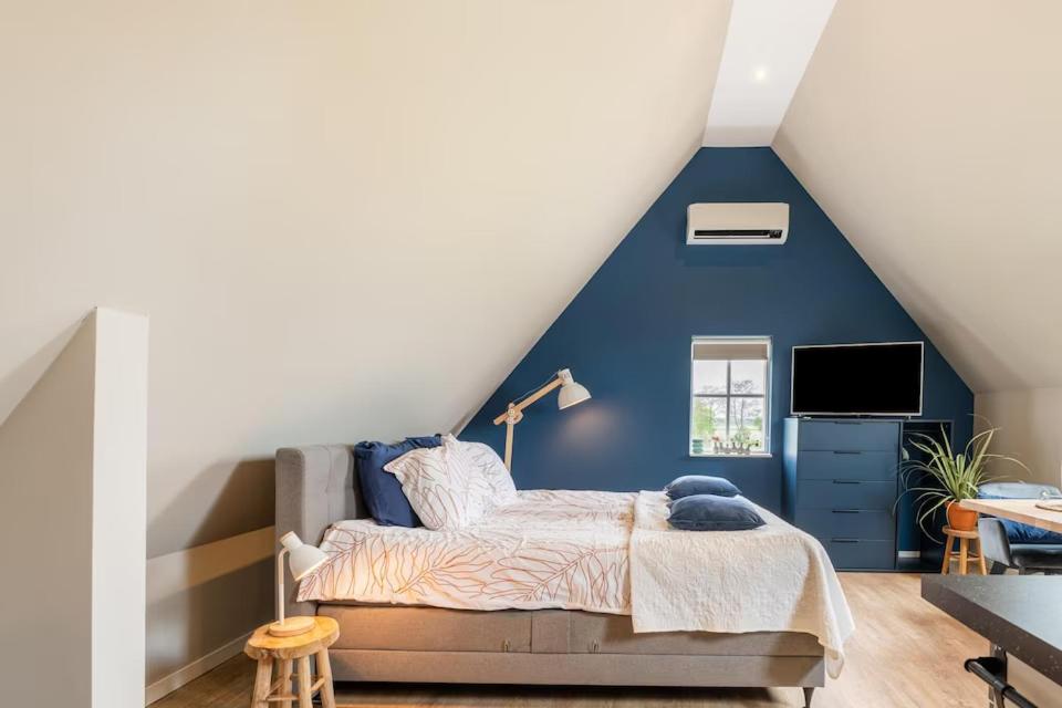 Deluxe King Room photo 3