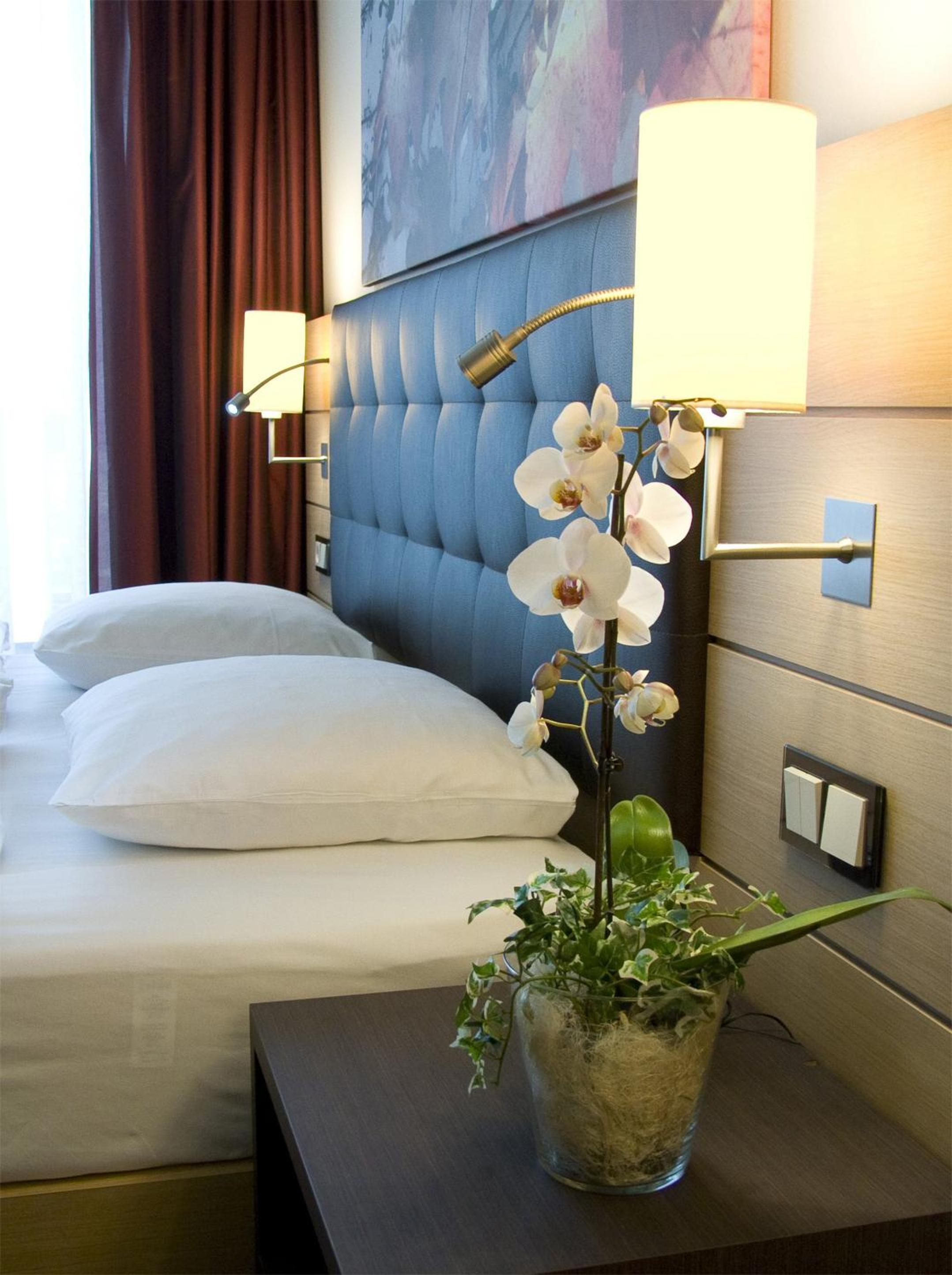 King Room - City Wing - Photo 4