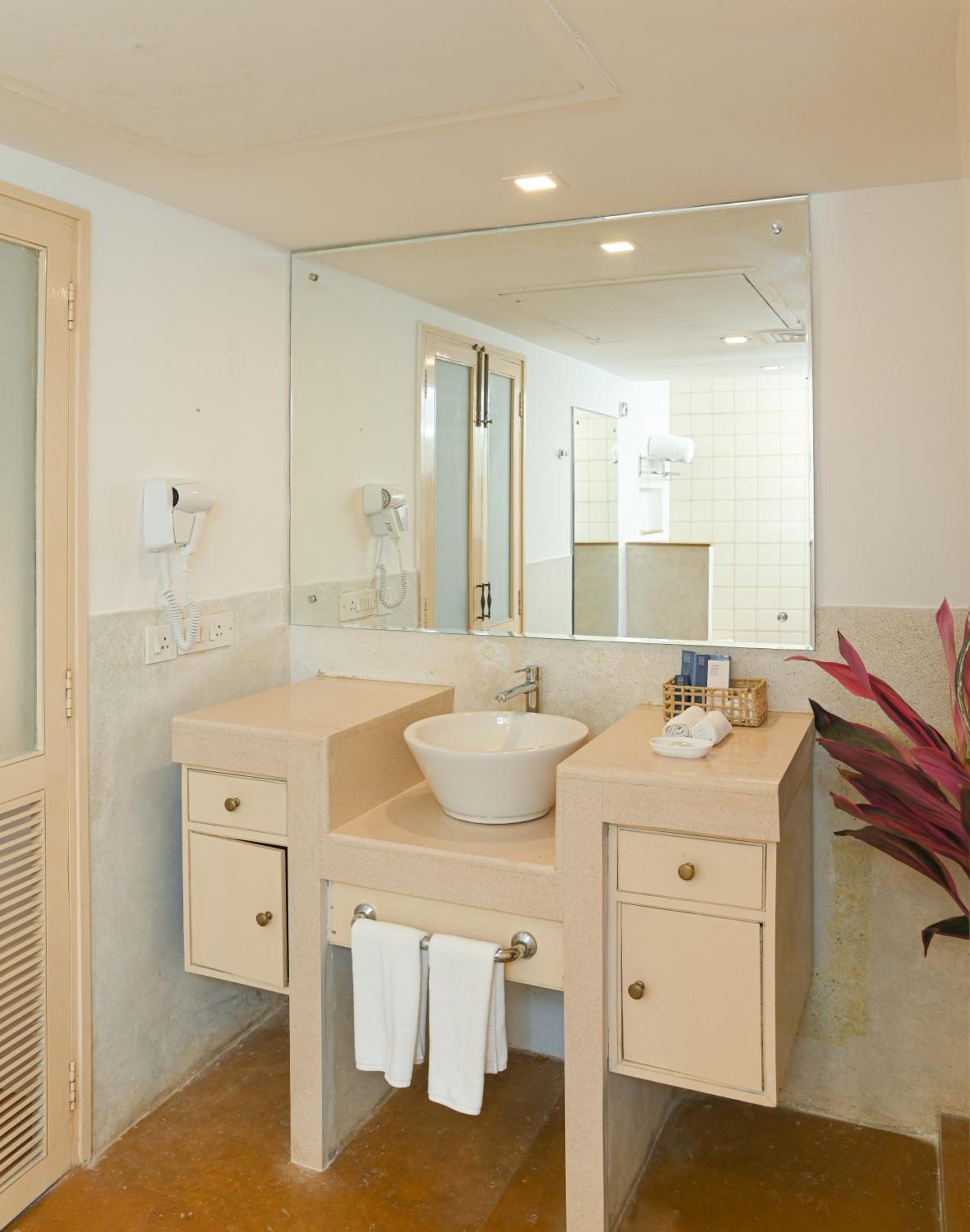 Luxury Room - Photo 7