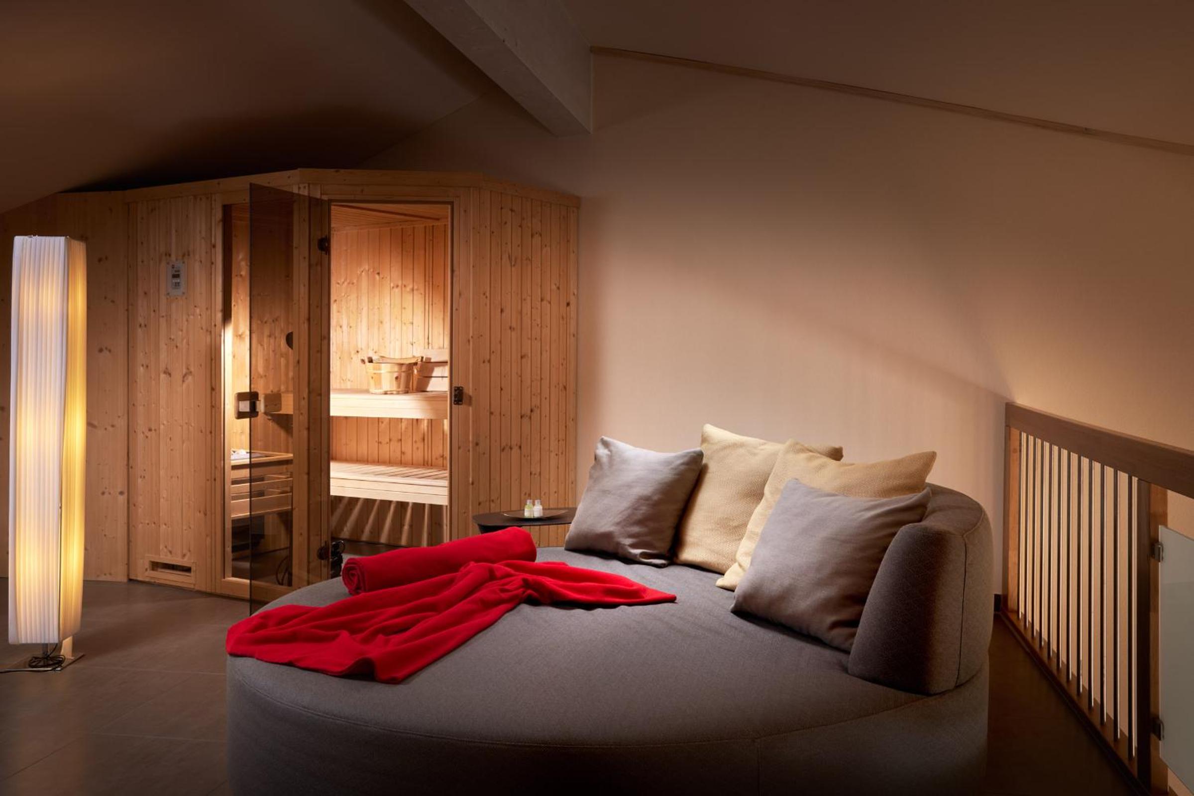 Suite with Spa Bath and Sauna - Photo 2