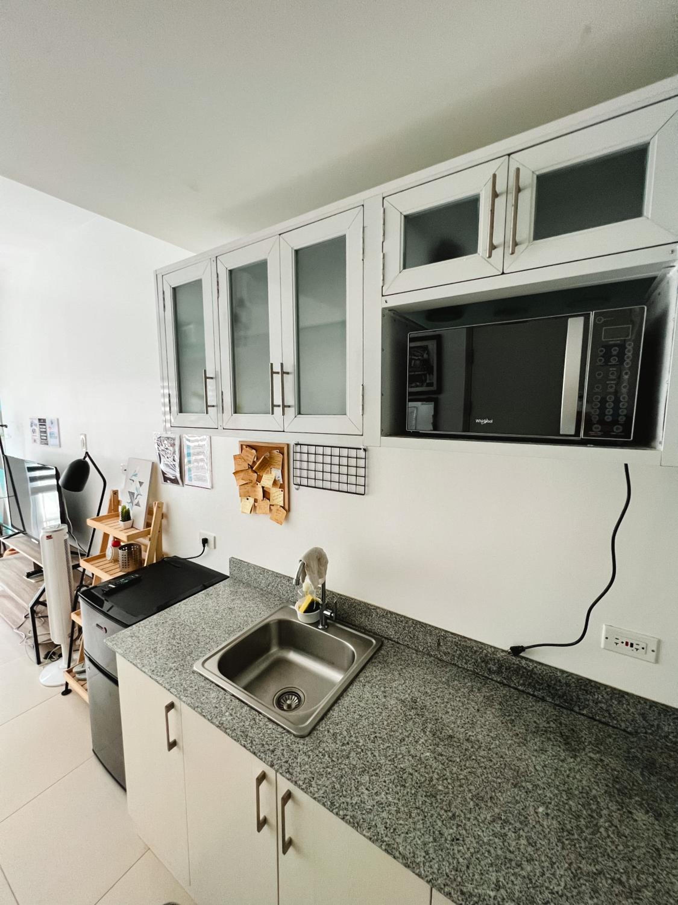 Two-Bedroom Apartment - Photo 21