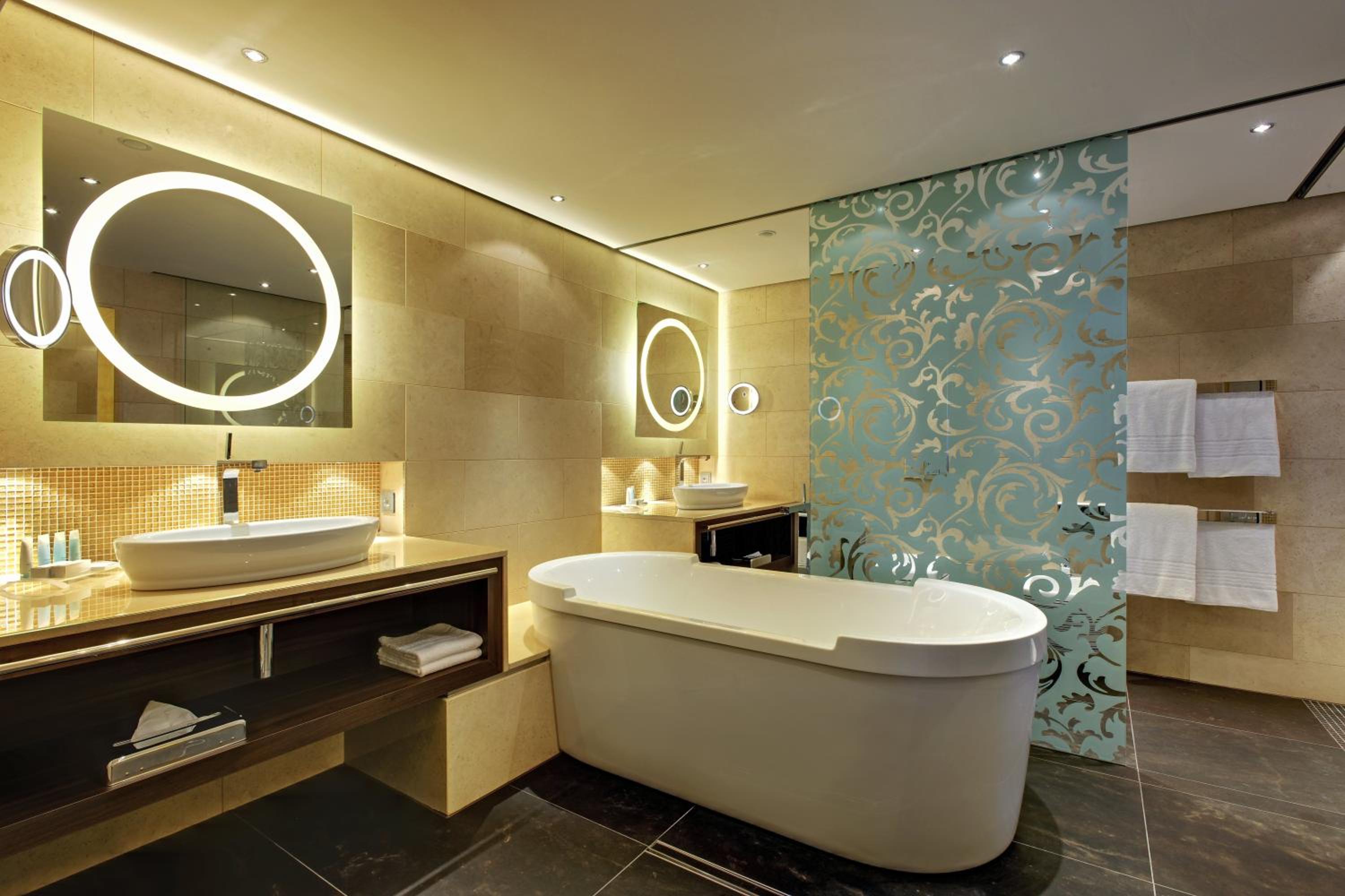 Presidential Suite thumbnail 6