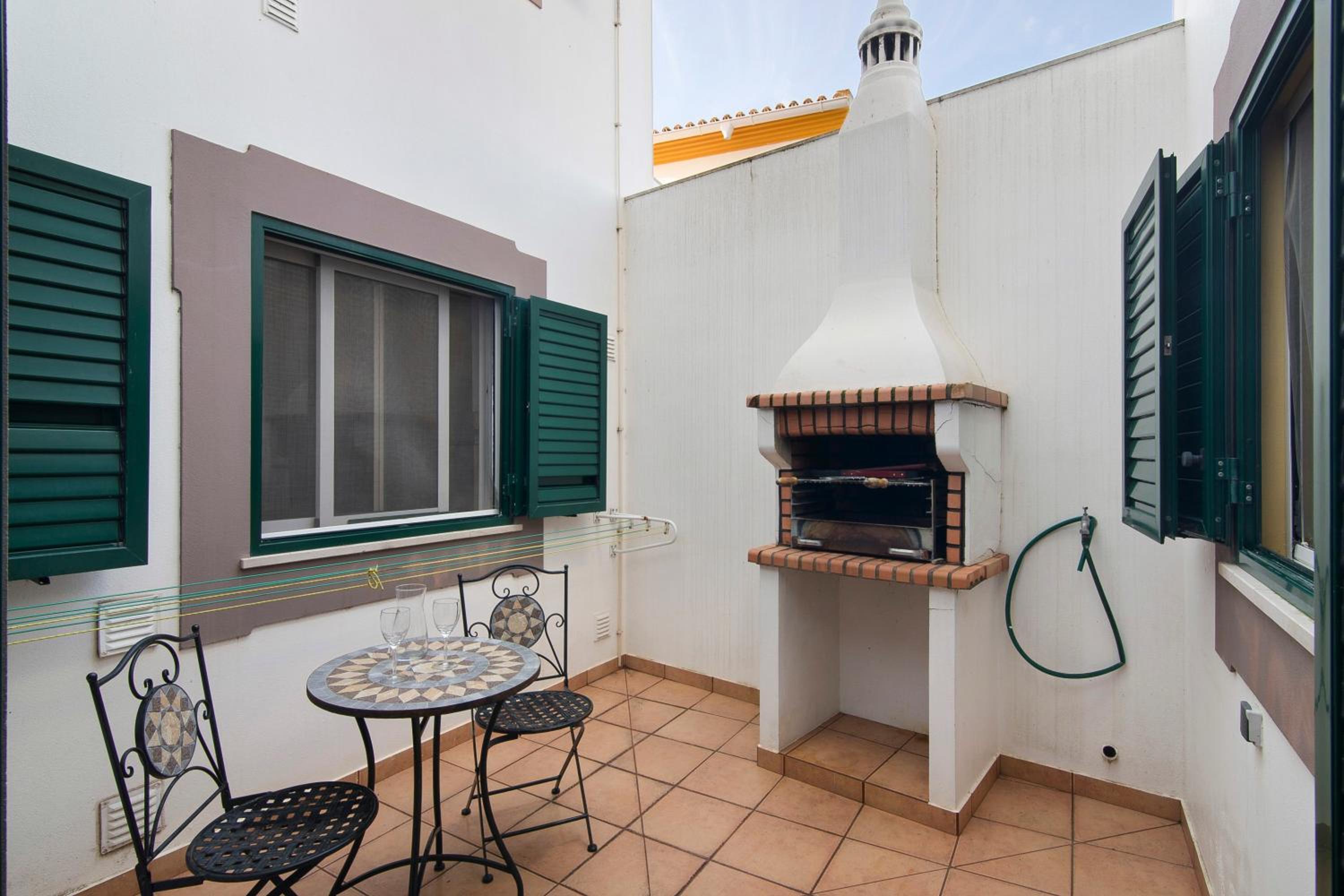 Studio Apartment with Sea View photo 2