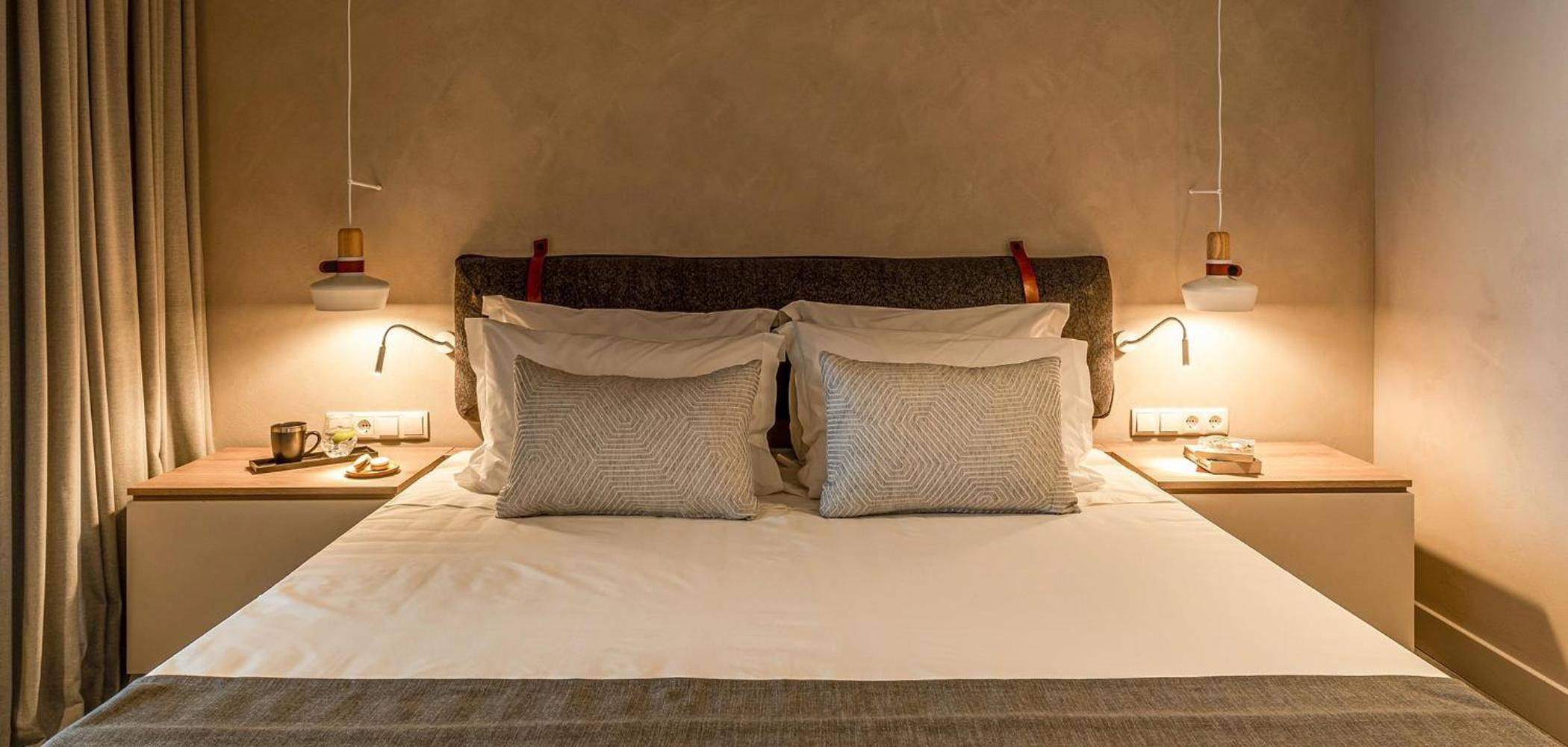 Deluxe Room With Pool View & Sharing Pool