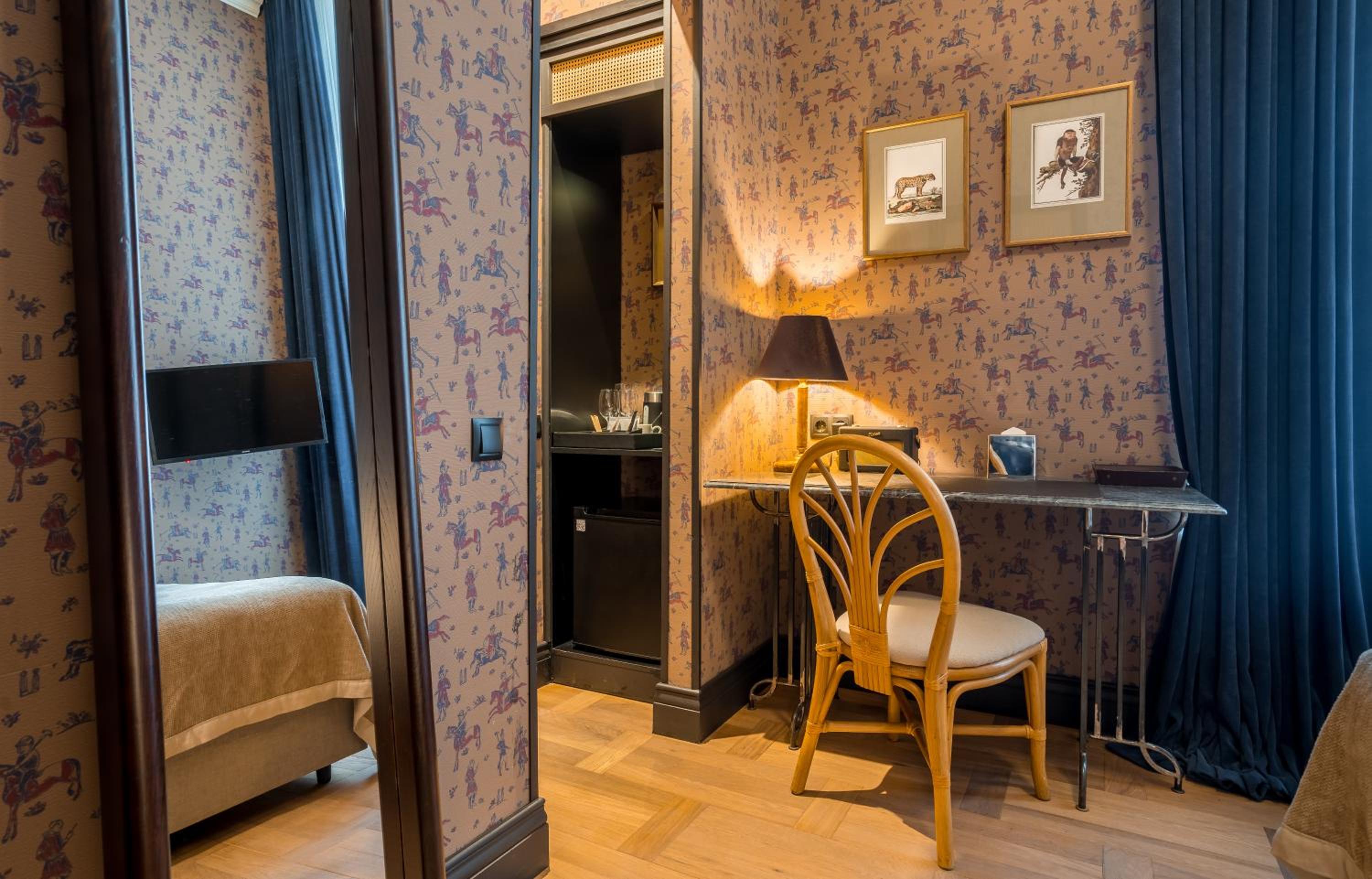 Small Double Room - Photo 6