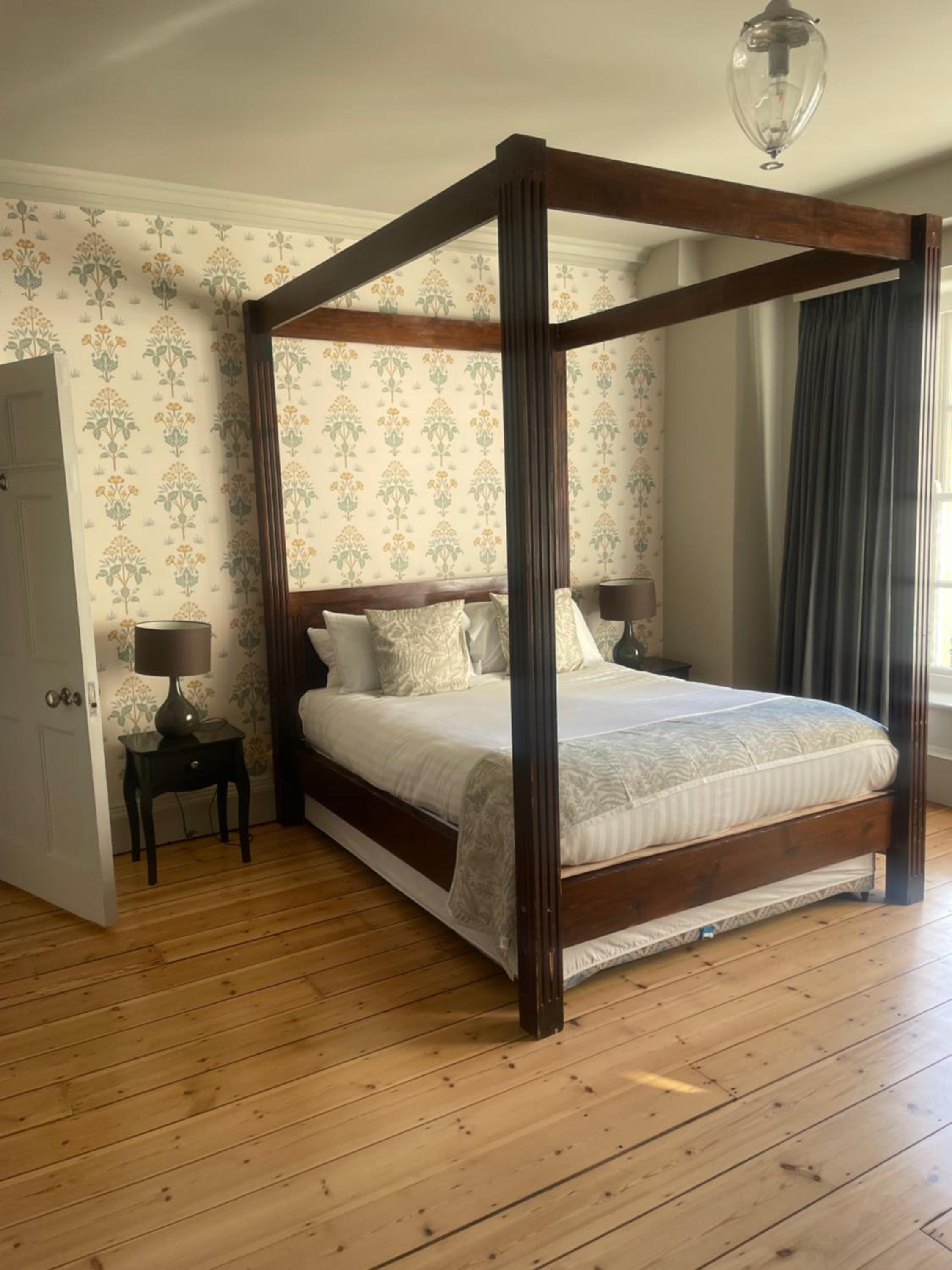 Deluxe Suite - NO PETS photo 3