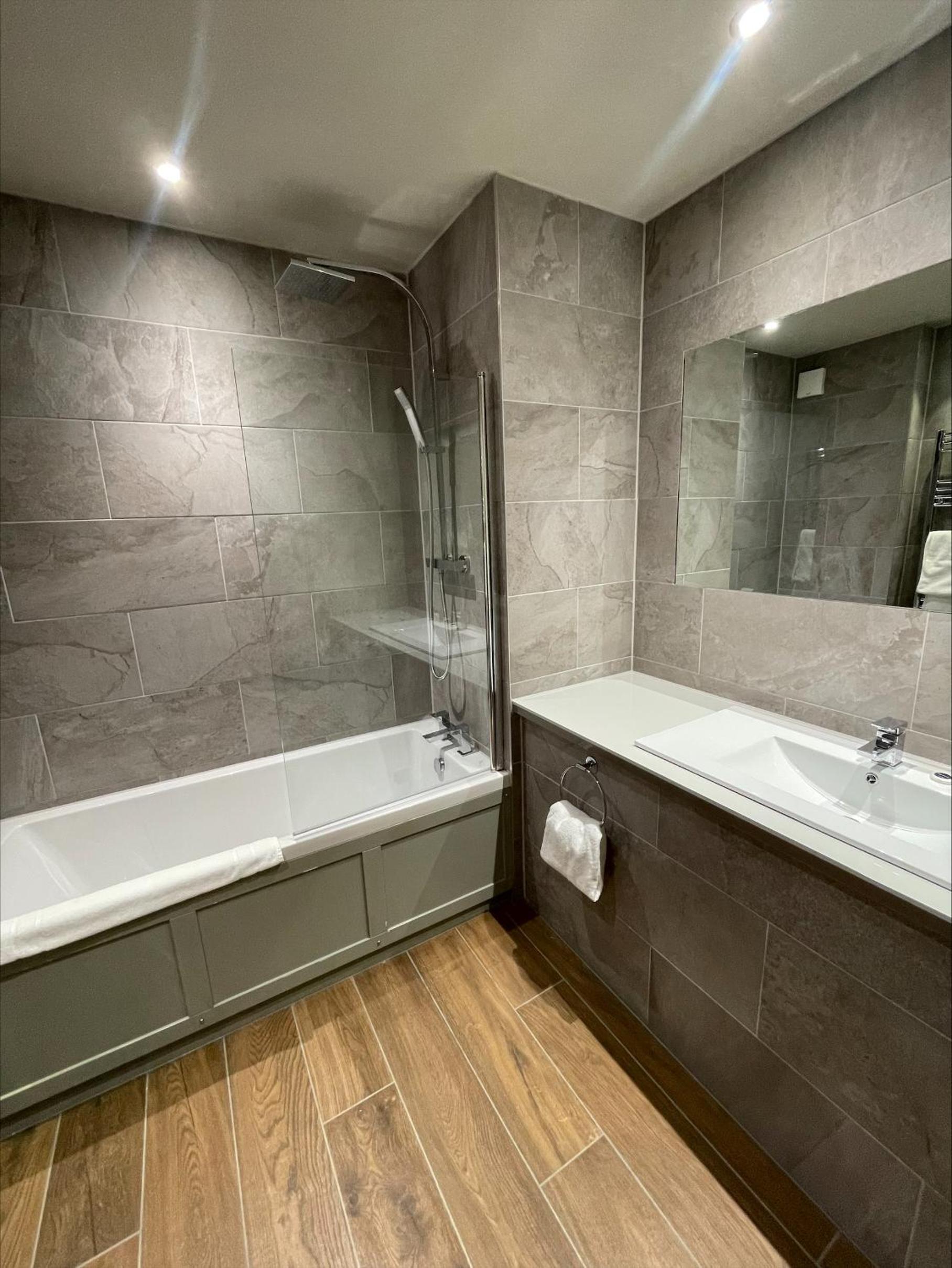 Deluxe Suite with Garden View - NO PETS - Photo 8
