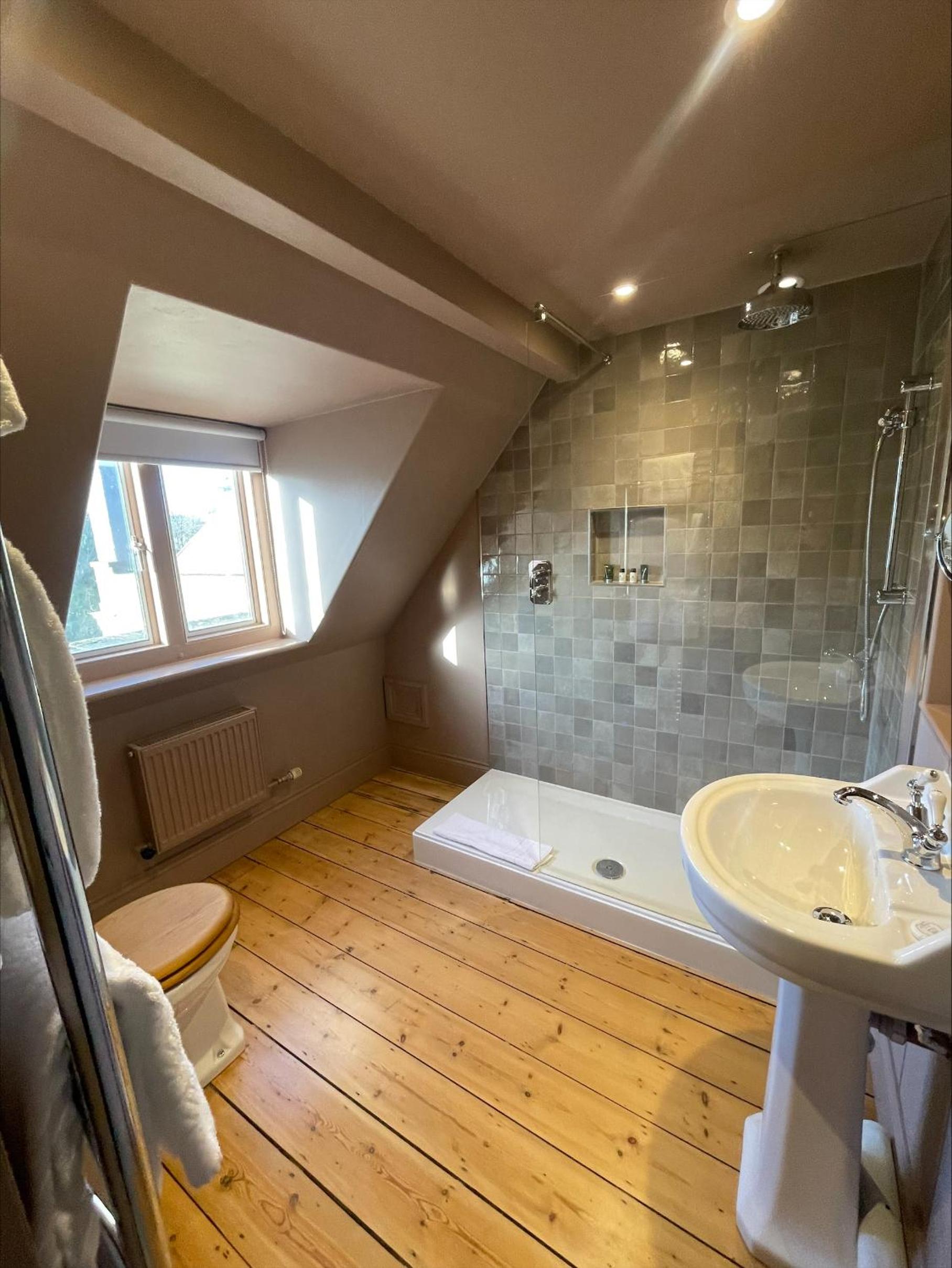 Deluxe Double Room – NO PETS photo 3