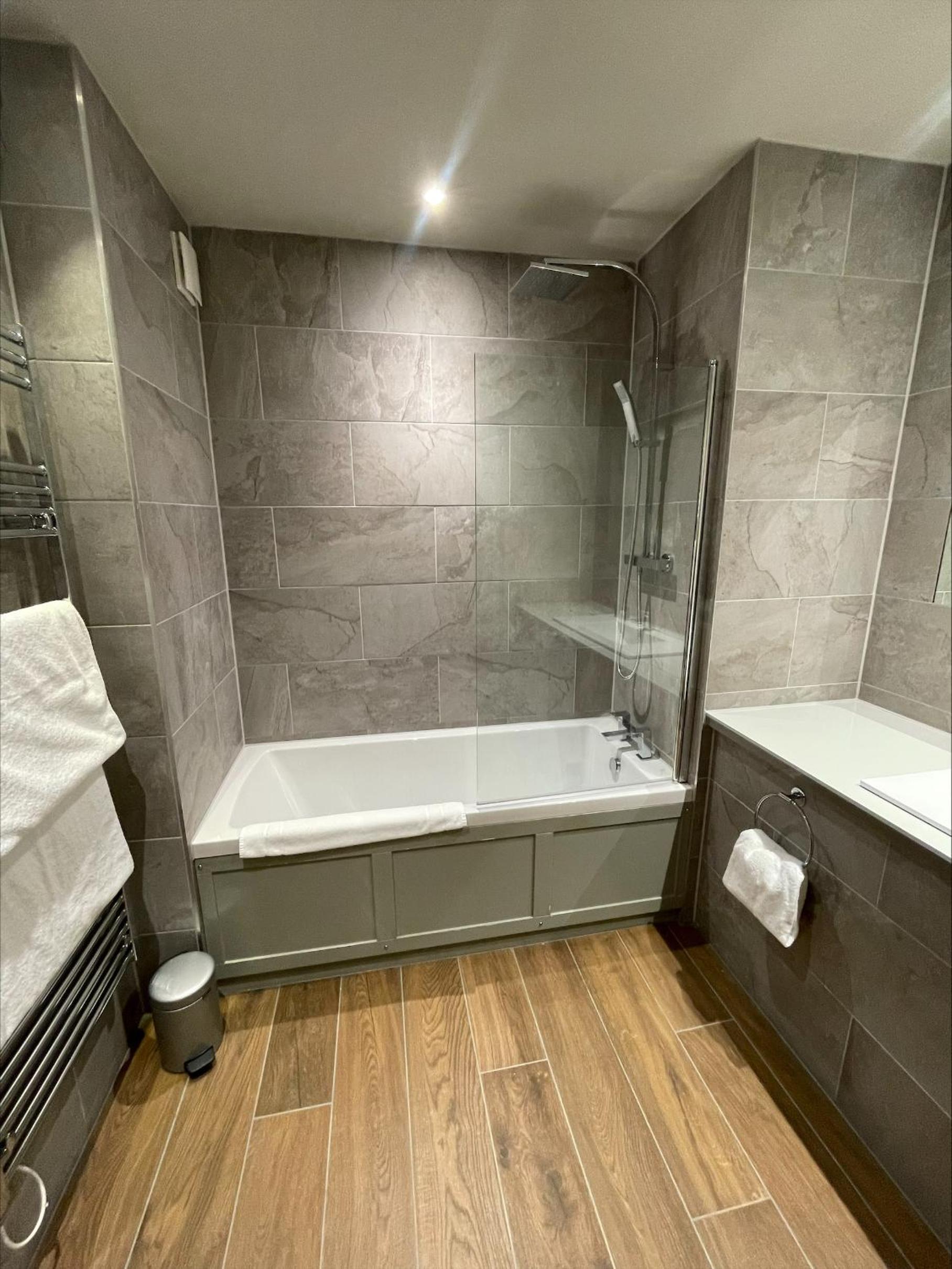 Deluxe Suite with Garden View - NO PETS - Photo 10