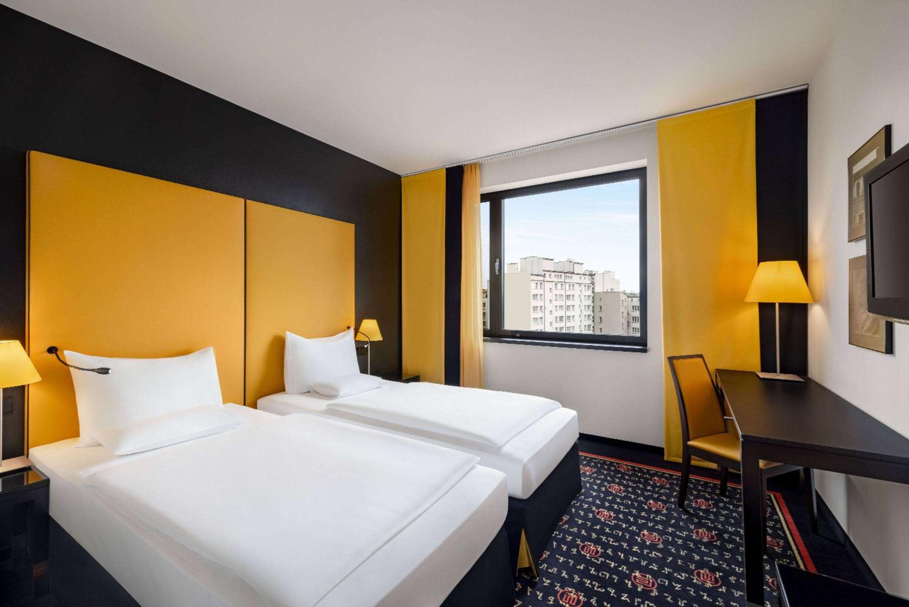 Executive Twin Room - Photo 4