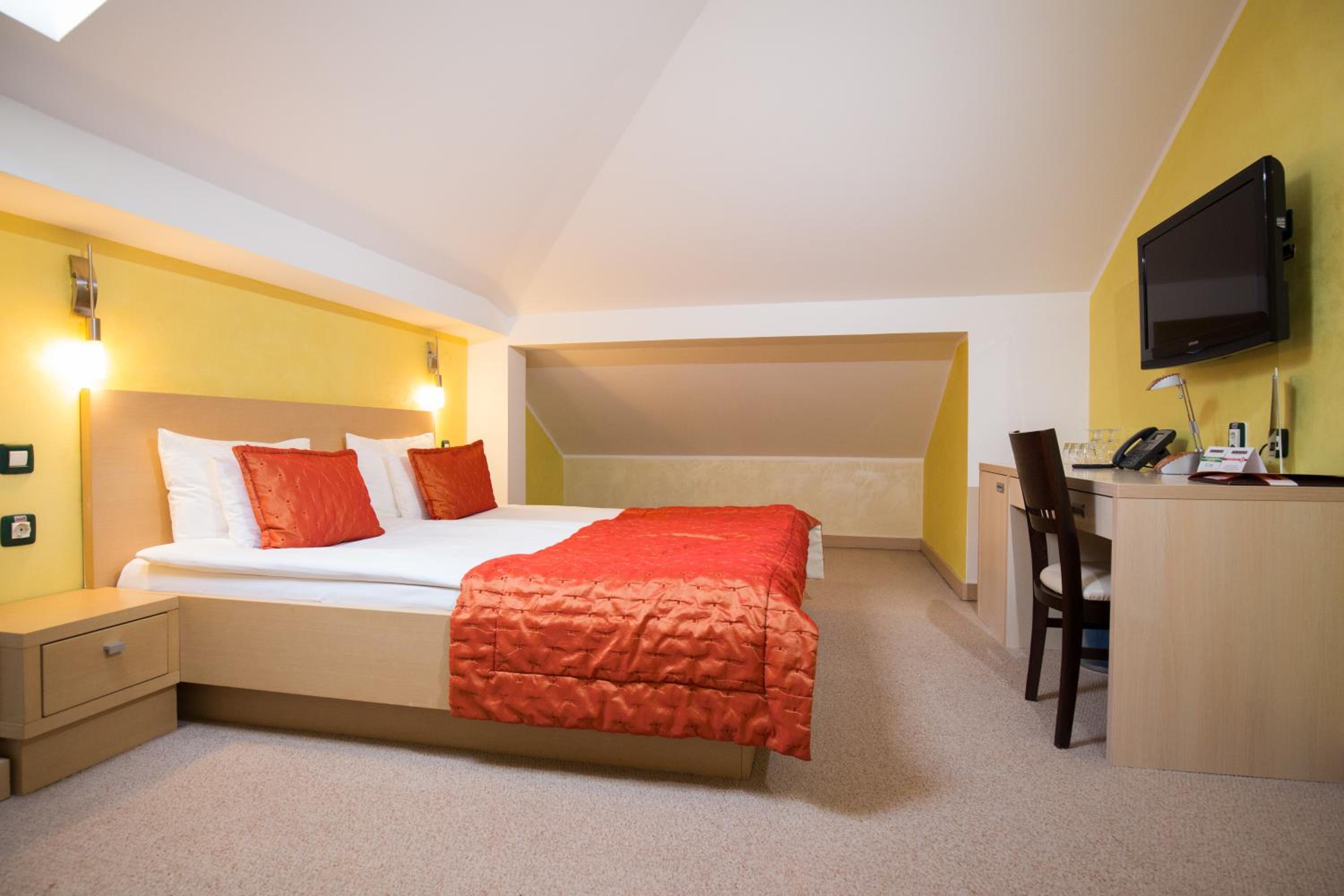 Family Suite - Photo 8