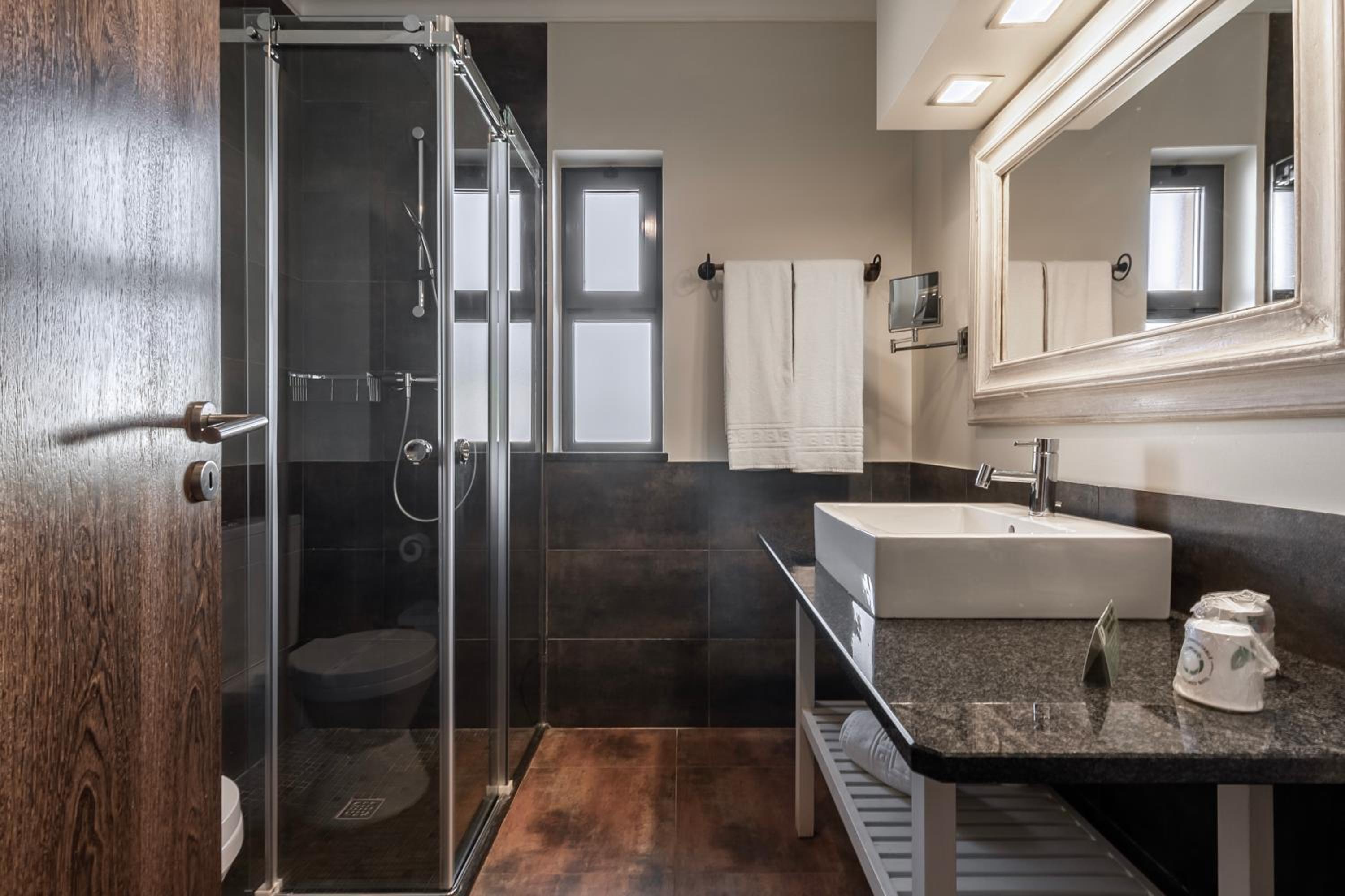Standard Double or Twin Room - Guest house - Photo 7