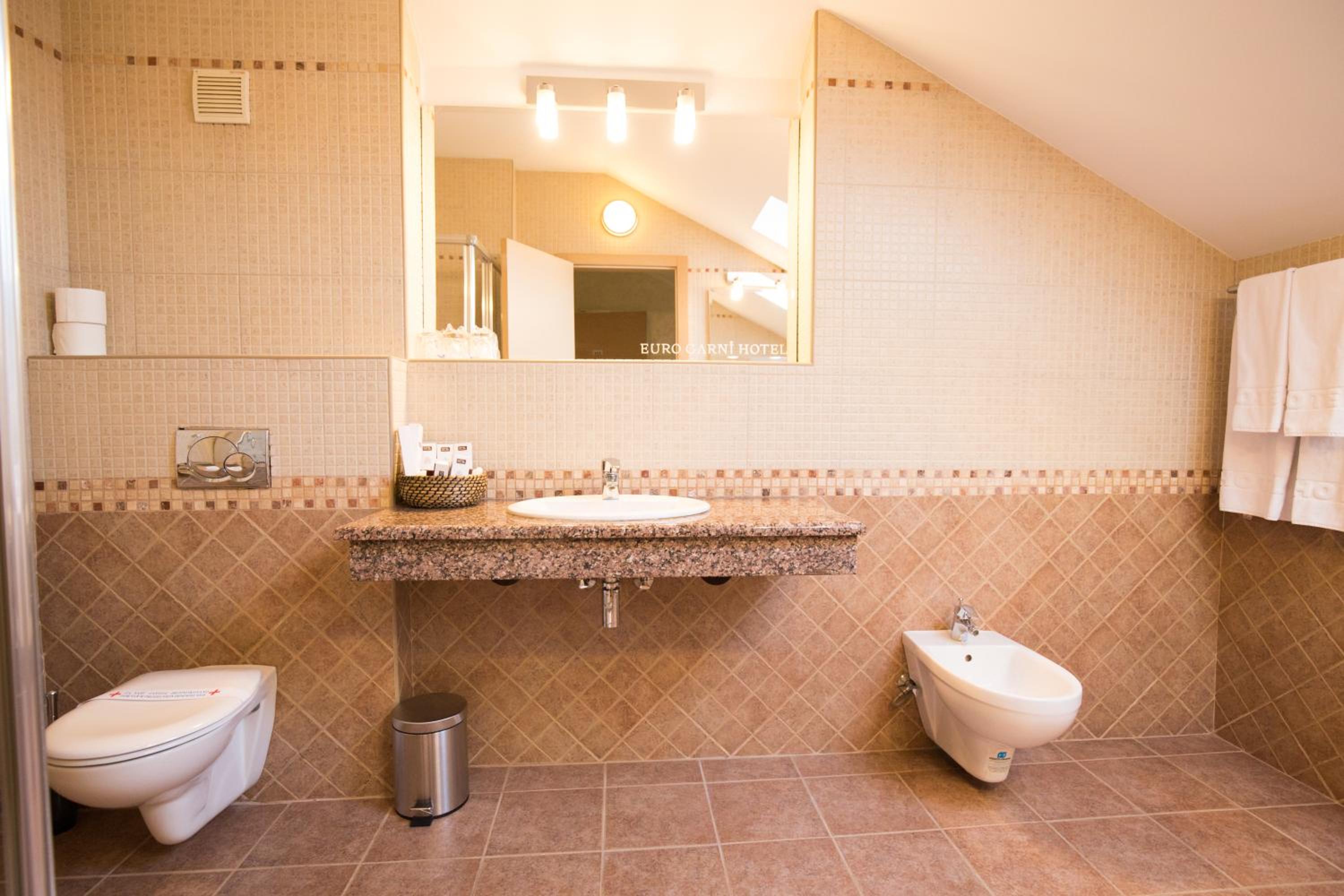 Family Suite - Photo 7
