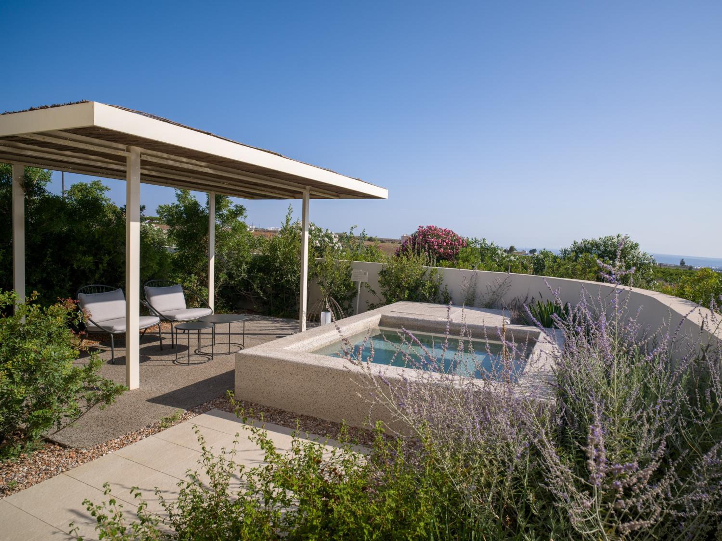 Harmonia Bungalow with Hot Tub - Photo 2