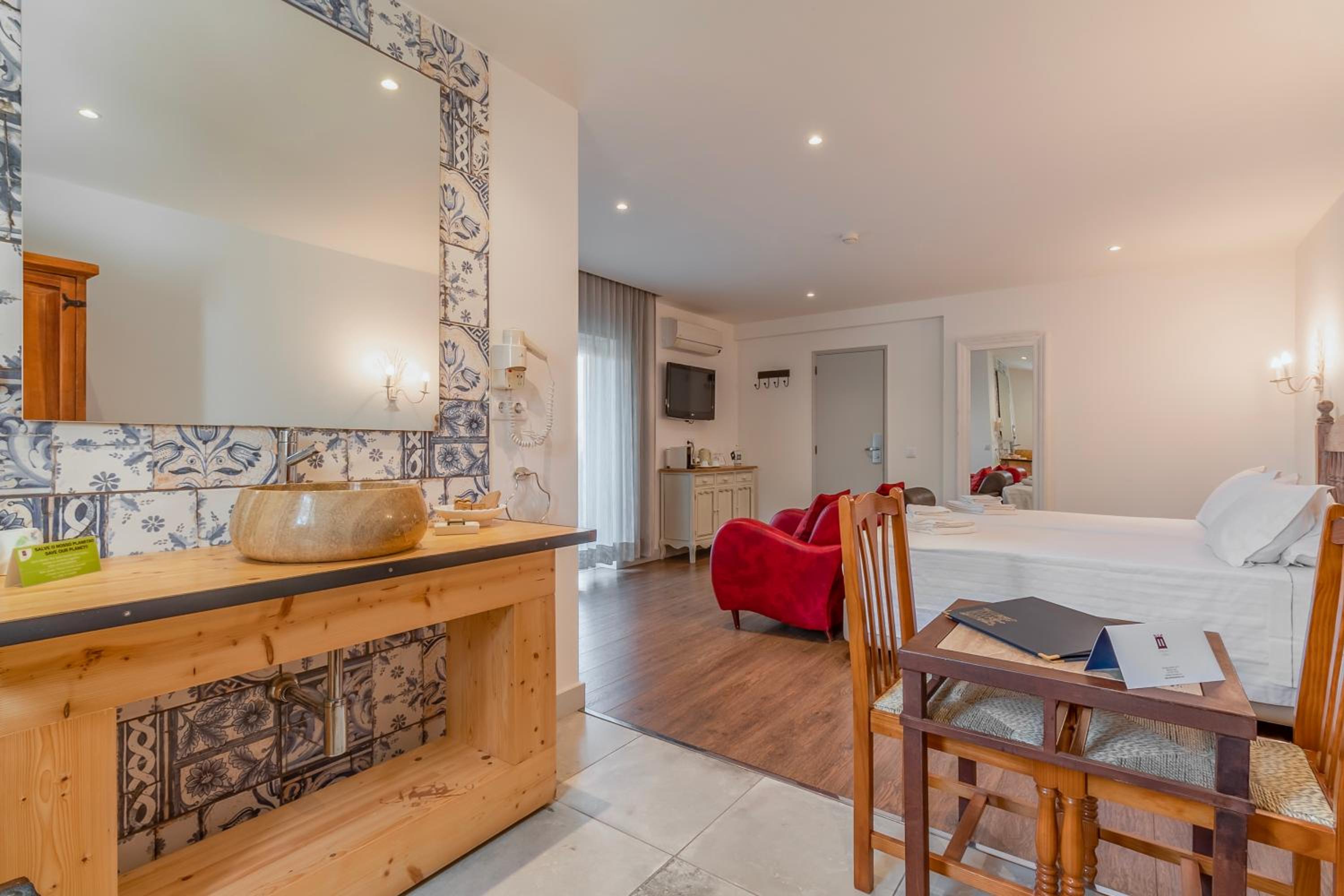 Superior Double or Twin Room - Guest house - Photo 9
