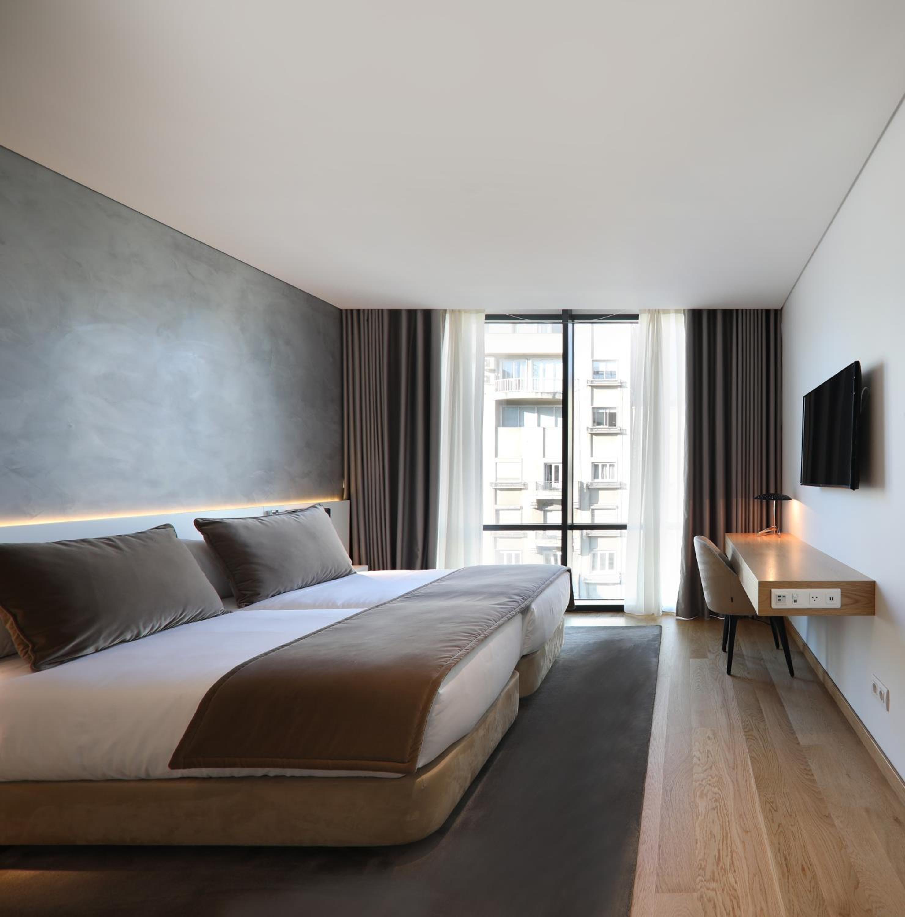 Superior Double Room with City View