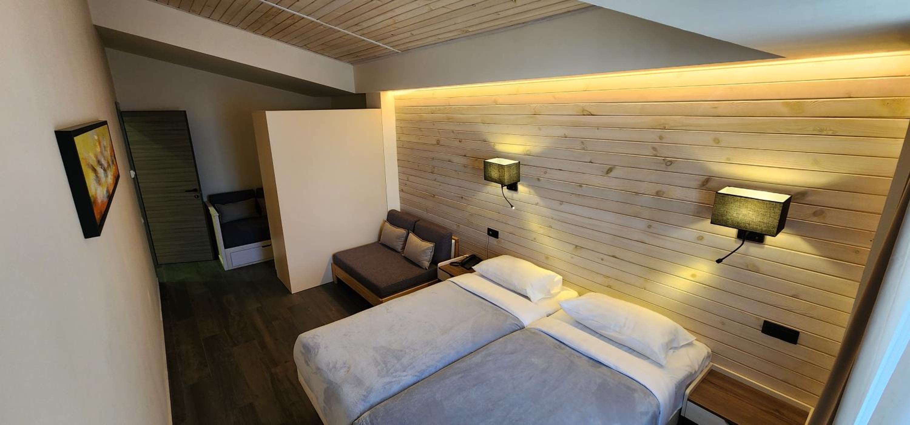 Deluxe Apartment - Photo 1