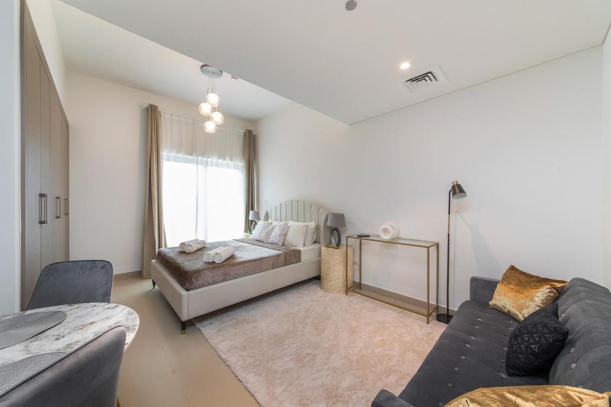 Apartment photo 2