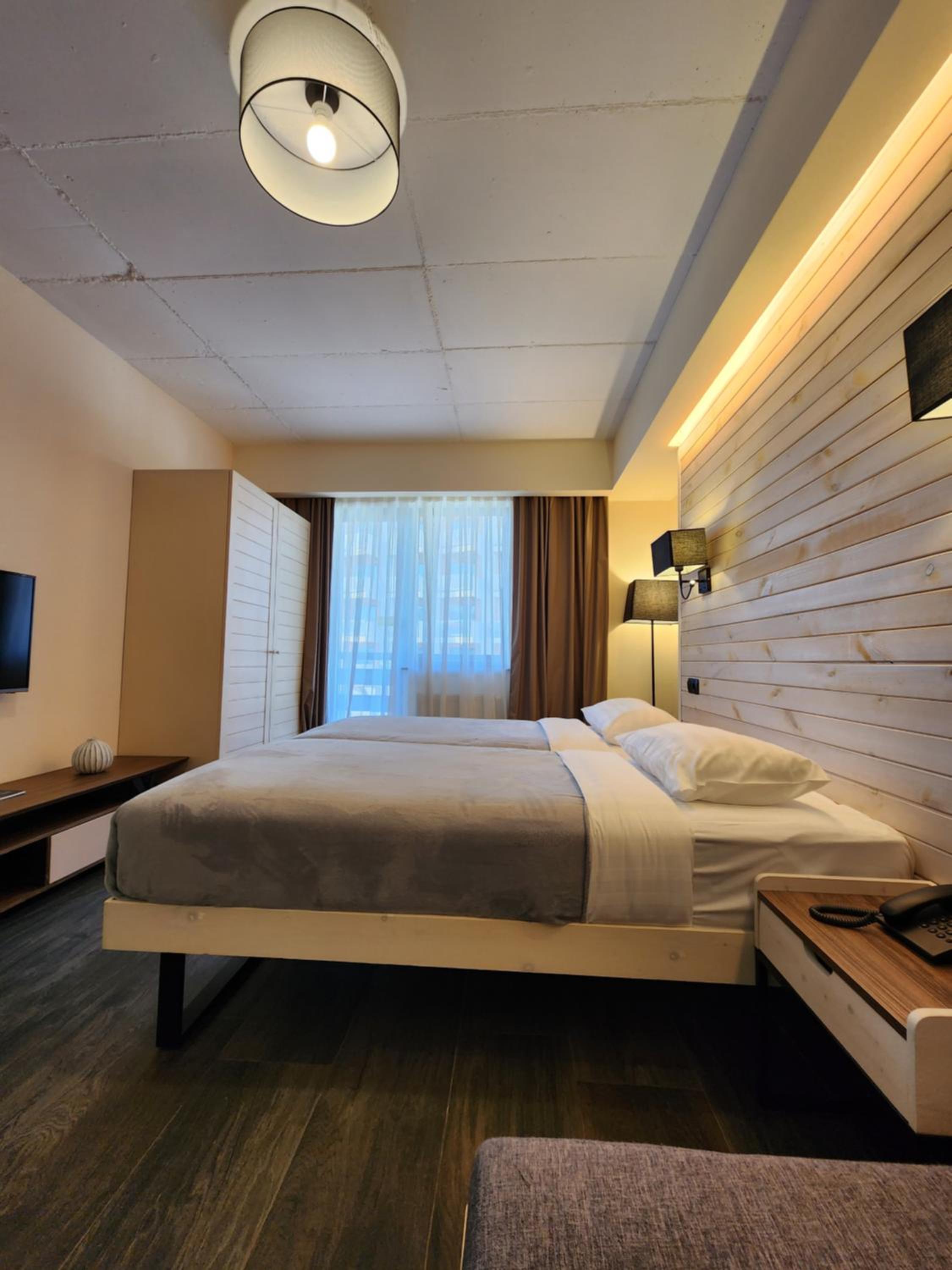 Standard Double or Twin Room - Photo 4