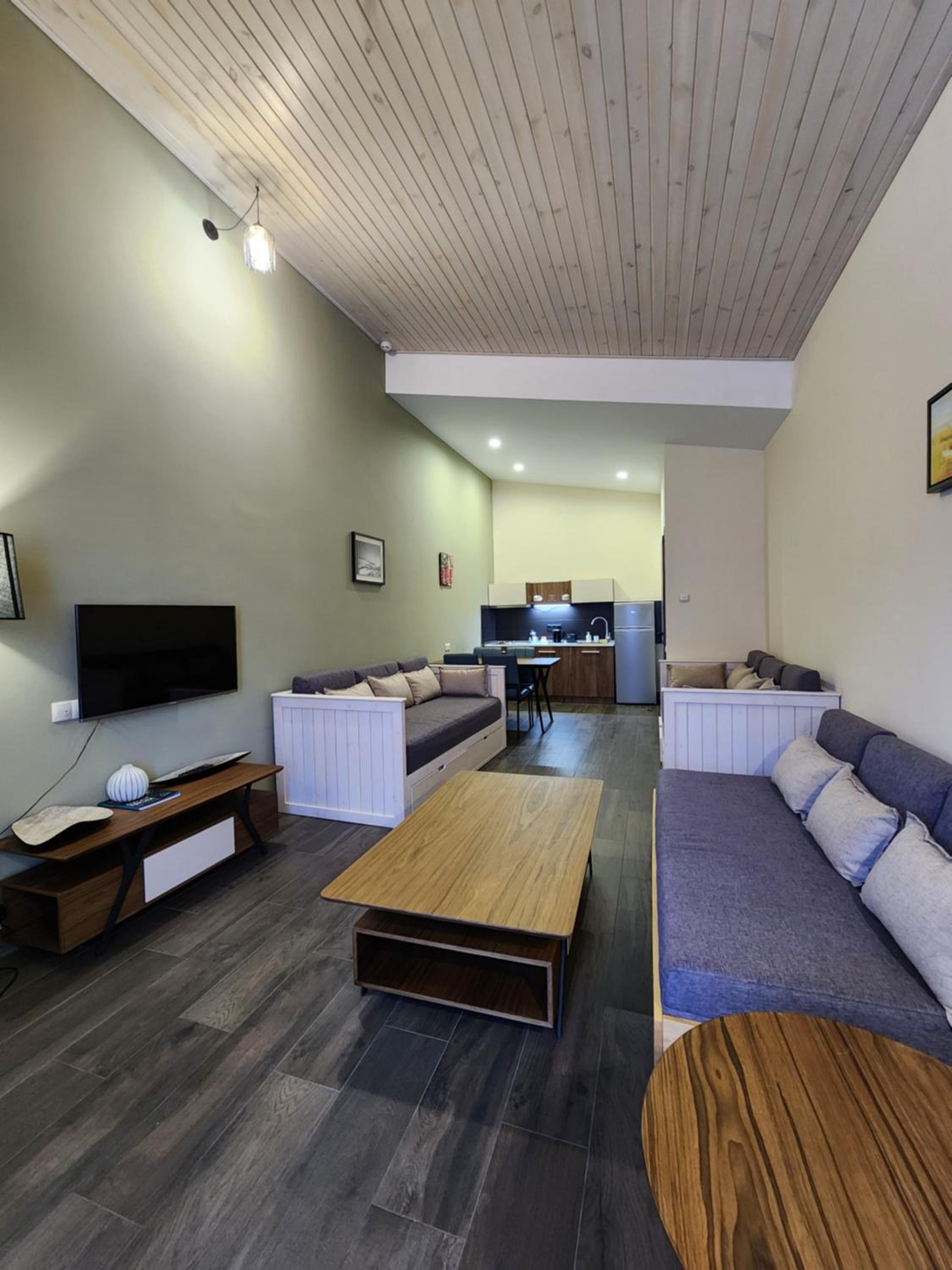 Deluxe Apartment - Photo 9