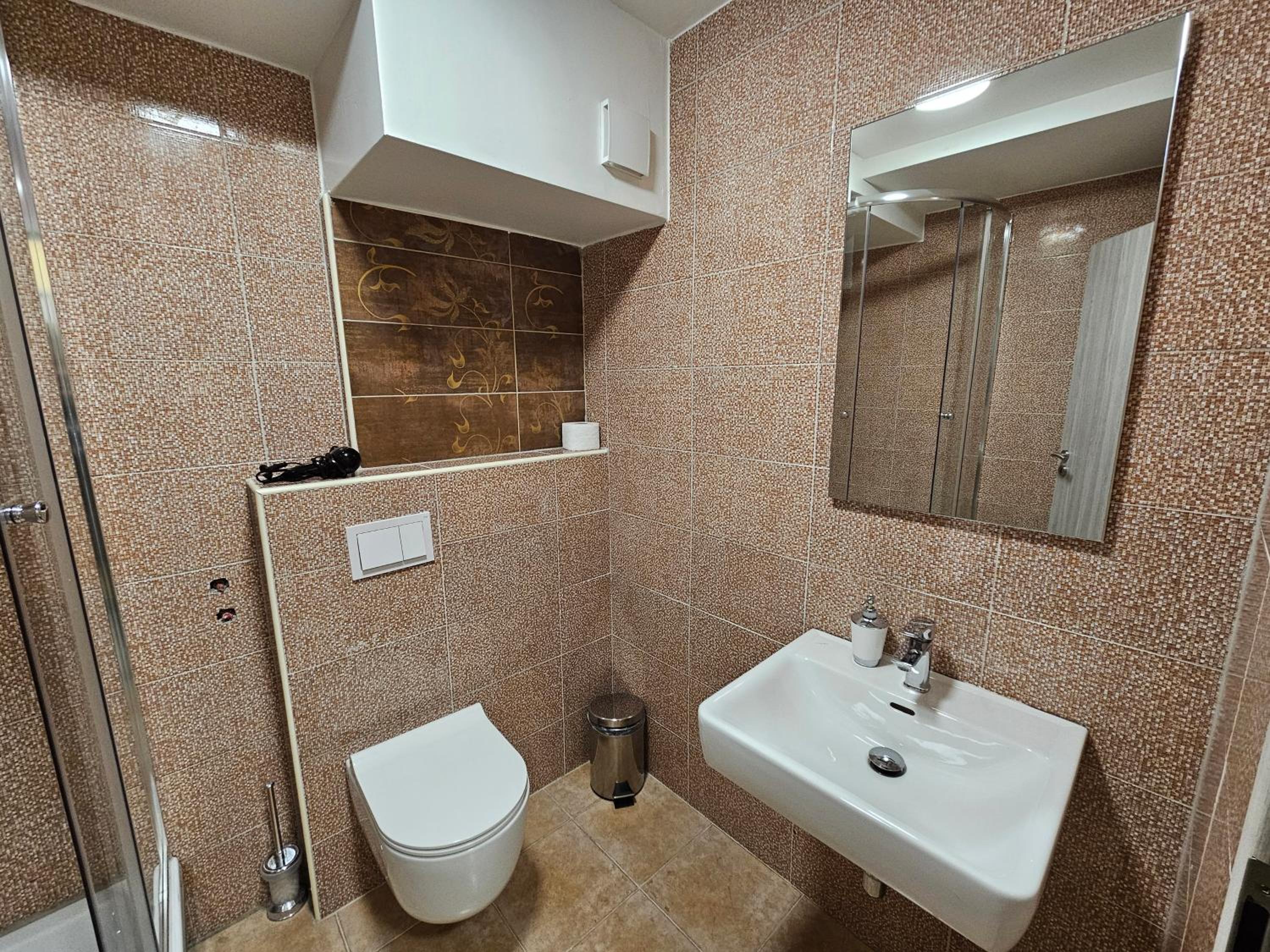 Double or Twin Room with Terrace - Photo 2