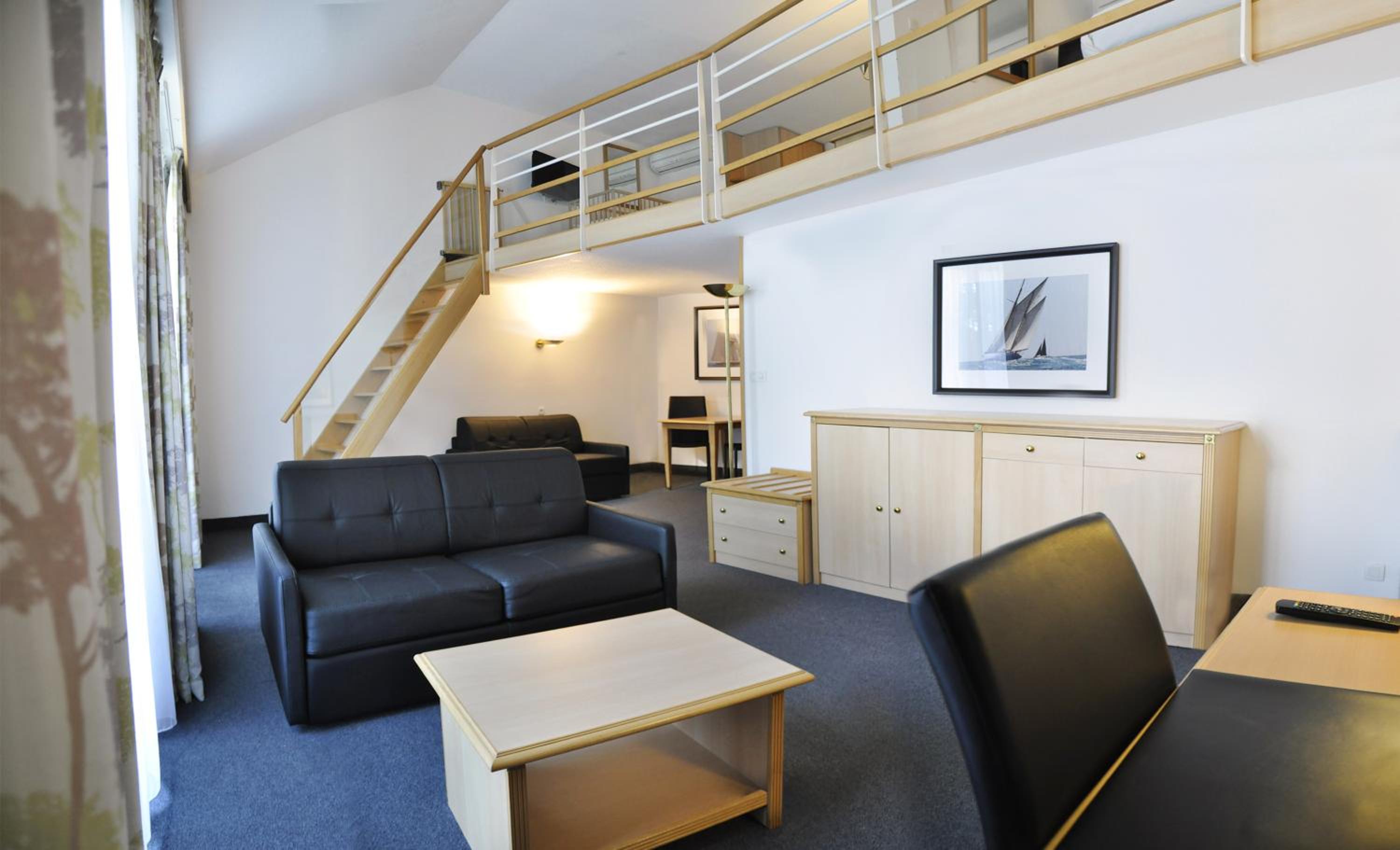 Prestige Suite photo 3