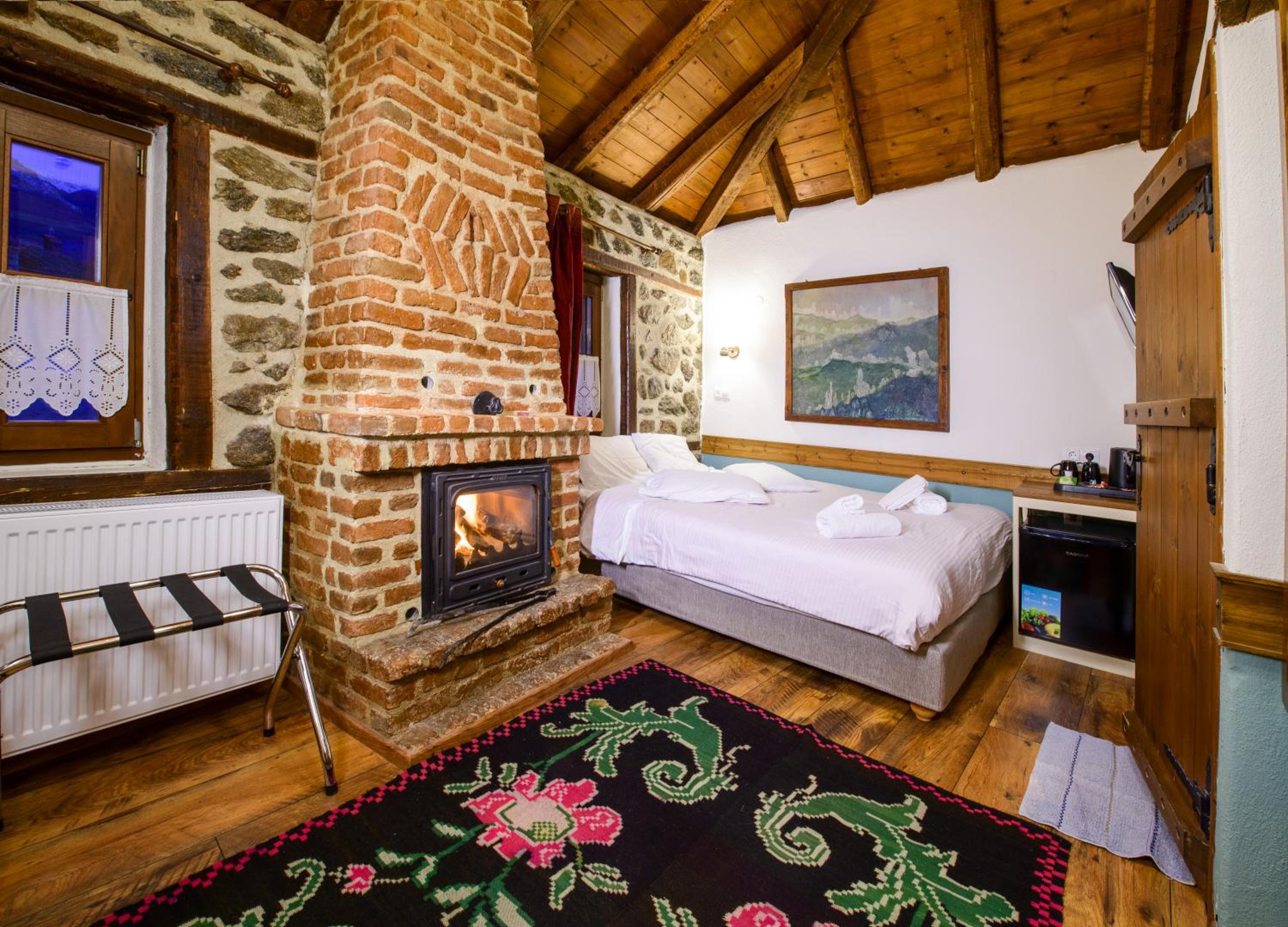 Triple Room with Fireplace photo 1