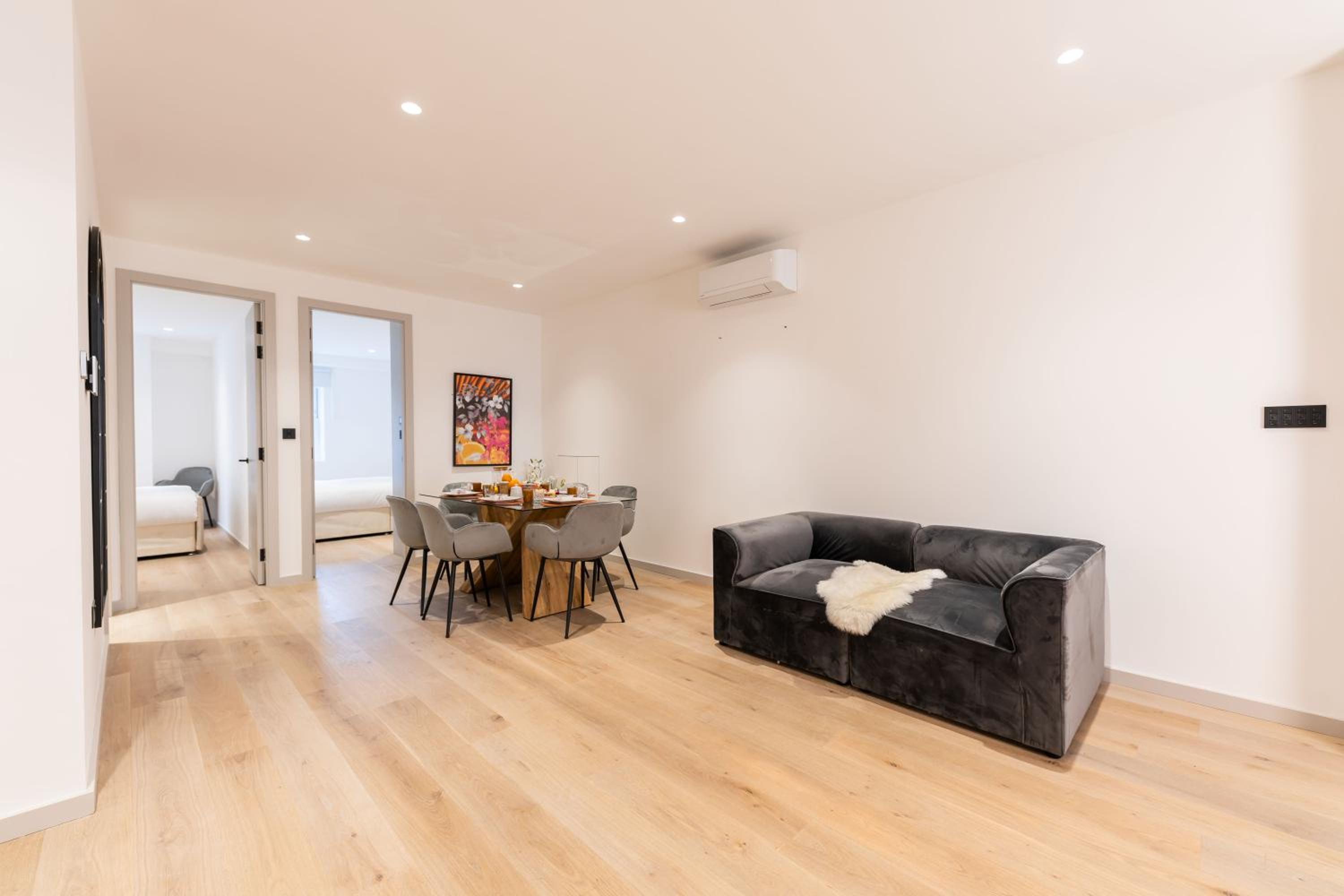 Three-Bedroom Apartment photo 1