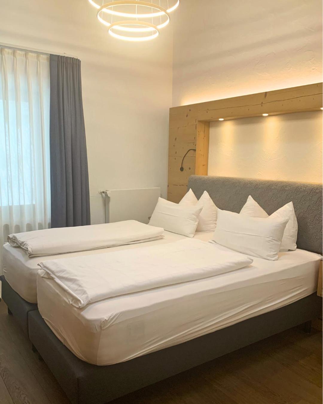 Deluxe Family Suite photo 3