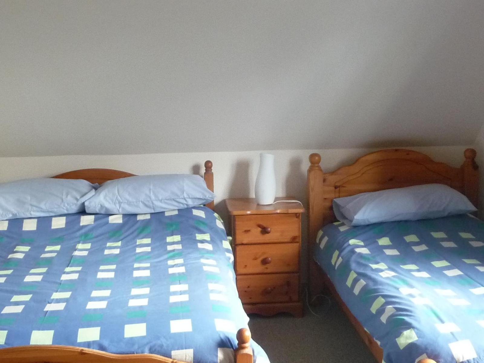 Four-Bedroom House photo 2