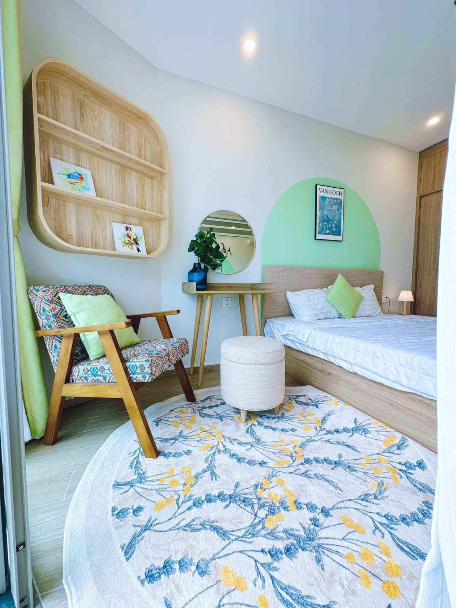 Two-Bedroom Apartment with Balcony - Photo 38