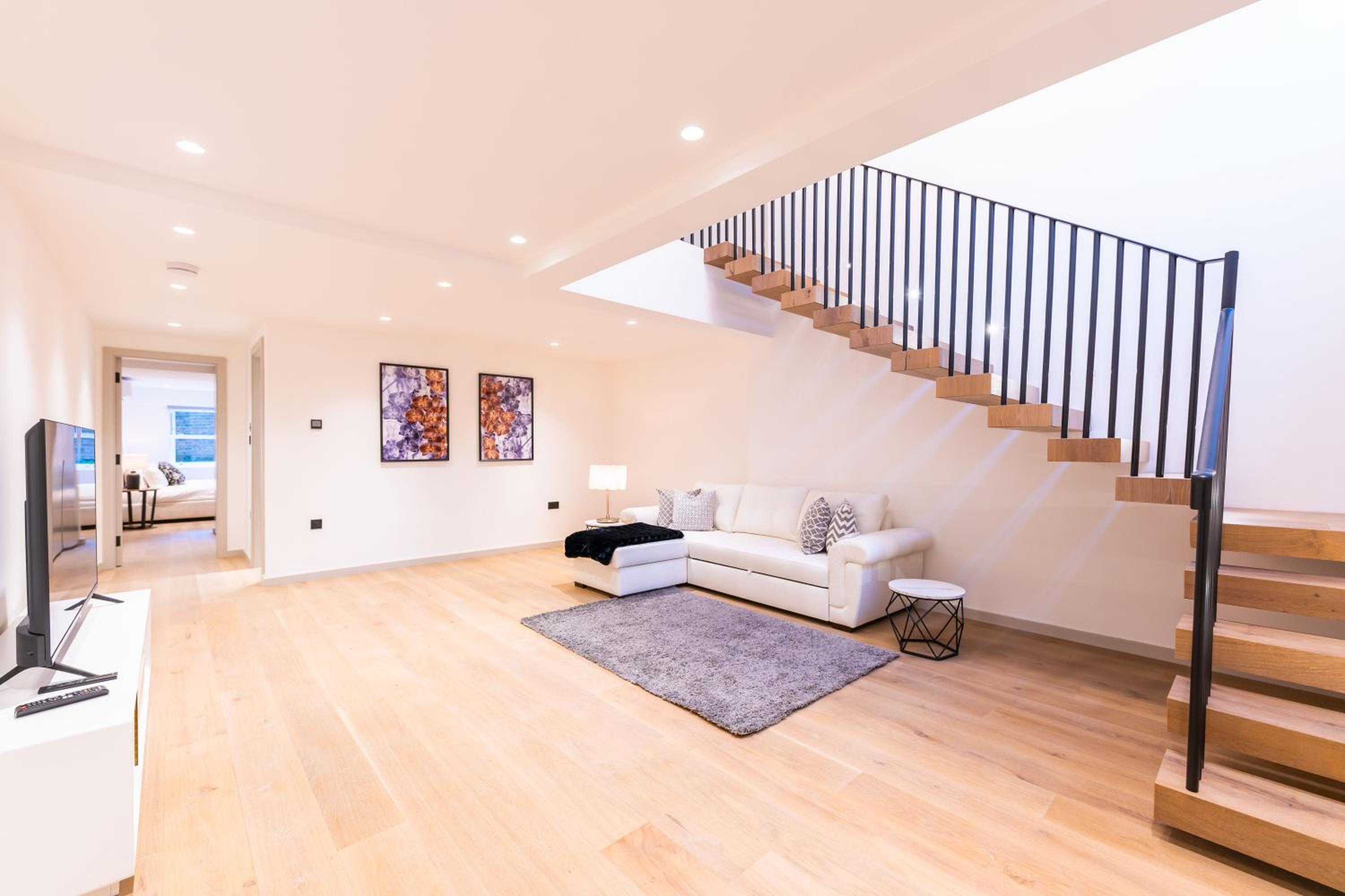 Apartment - Split Level photo 3