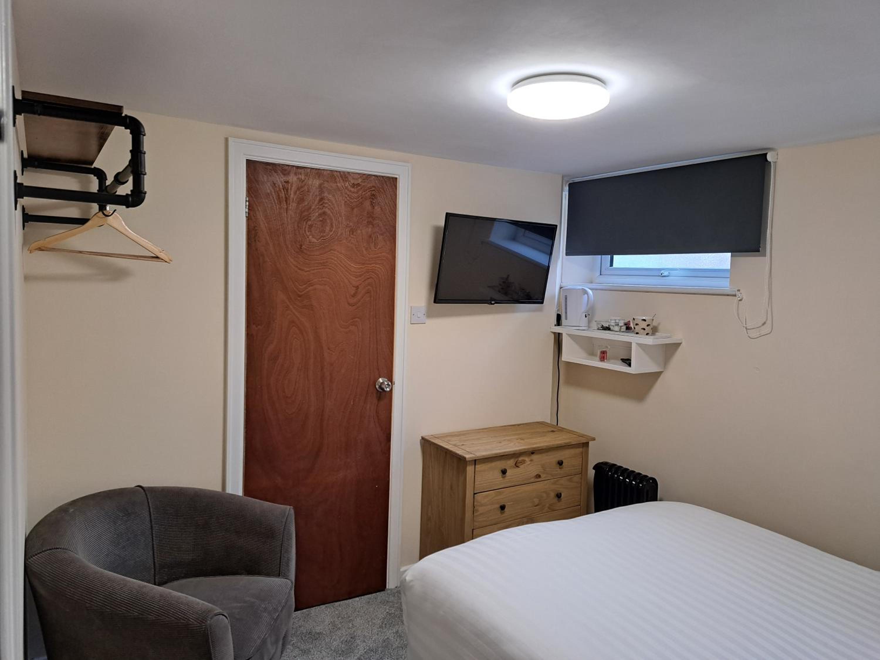 Single Room photo 2